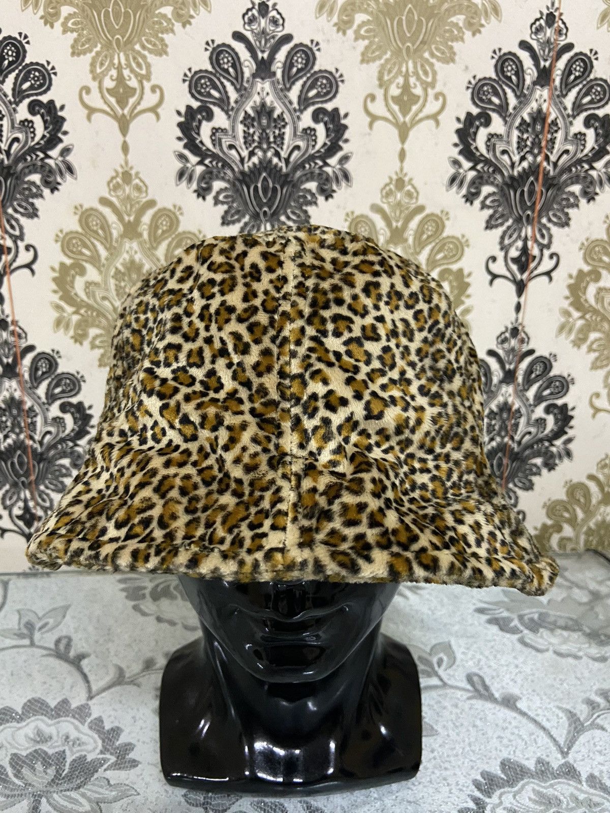 Japanese Brand Leopard Bucket Hat Size ONE SIZE - 2 Thumbnail
