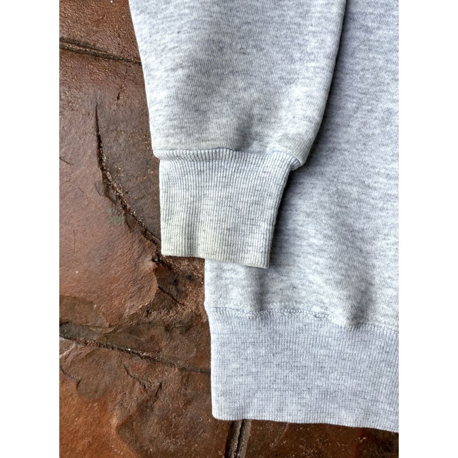 Vintage VINTAGE Middlesex Community College Crewneck Sweatshirt Gray M/L Unisex Adults Sweatshirt Pullover Crew Neck Graphic Print Hooded Pockets Logo Size US M / EU 48-50 / 2 - 5 Thumbnail