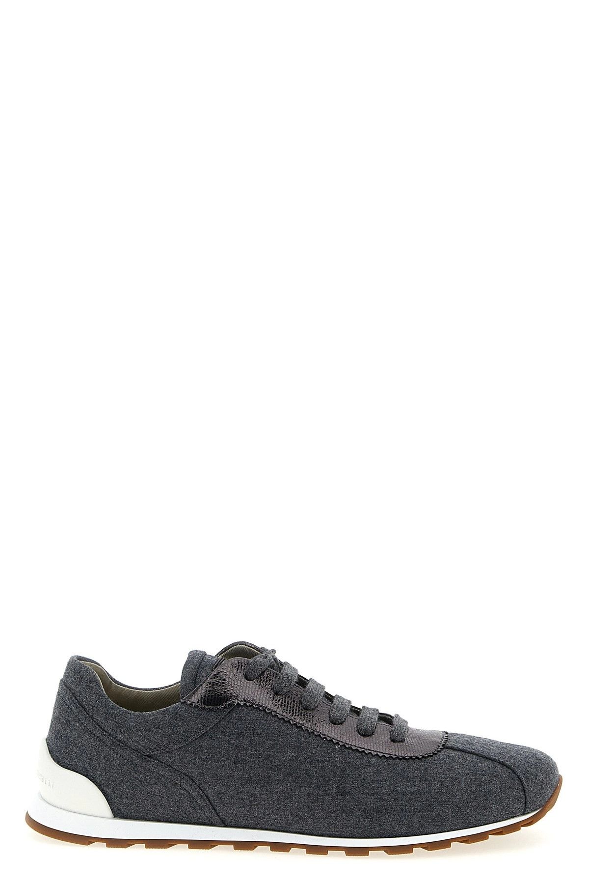 'Runners' sneakers