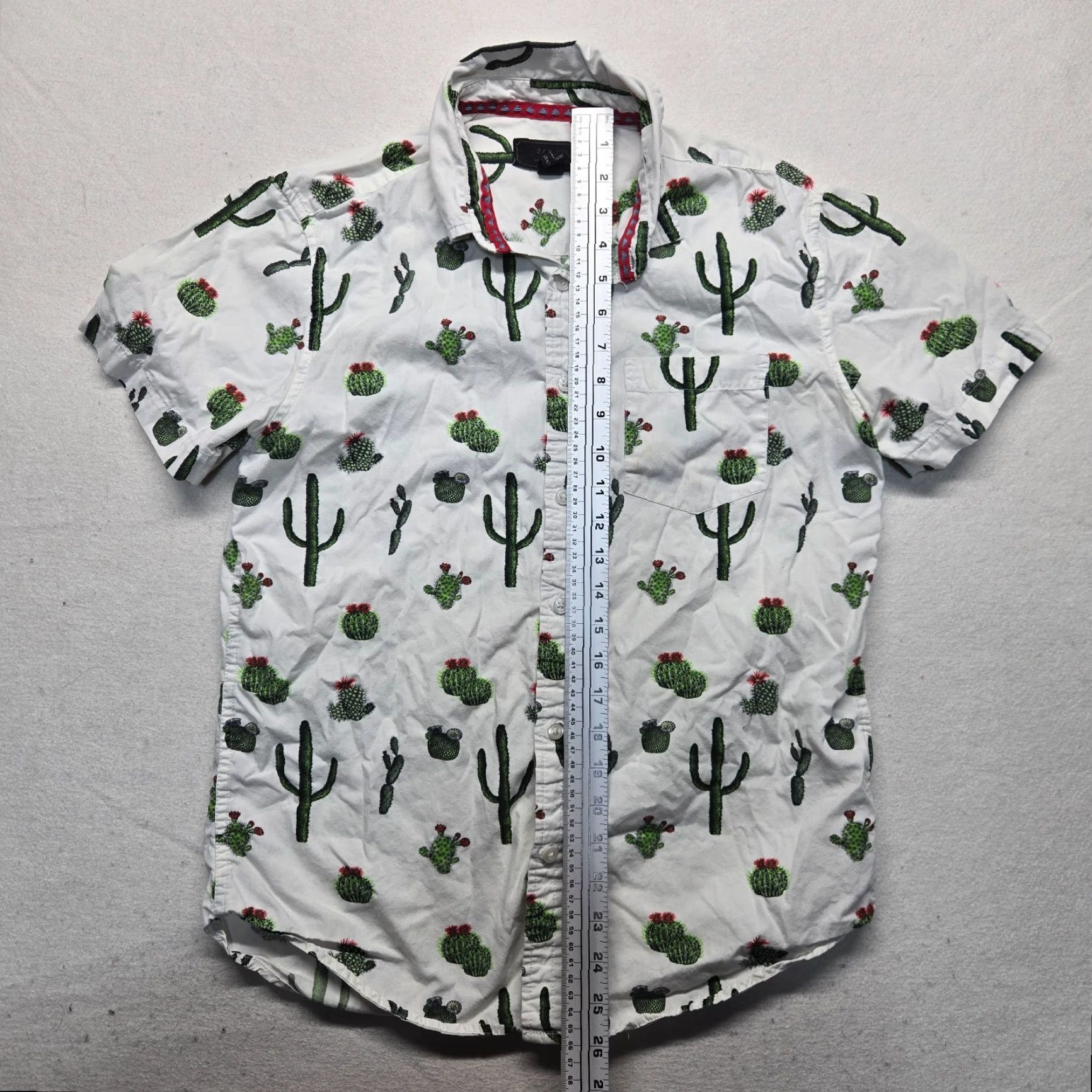 Vintage Vintage Cactus Men’s Short Sleeve Button-Up Shirt Small White Casual Graphic Print Season: Spring Summer Fall Men Size US S / EU 44-46 / 1 - 6 Thumbnail