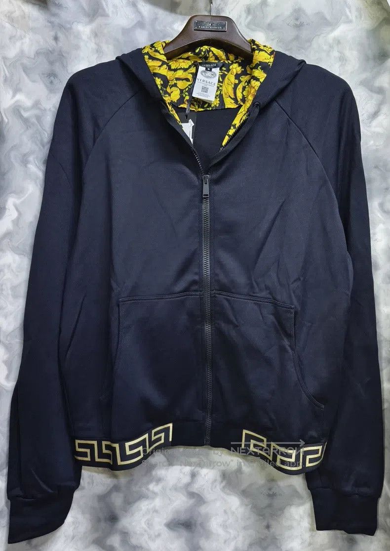 Versace Versace Men's hooded casual coat Size US L / EU 52-54 / 3 - 1 Thumbnail