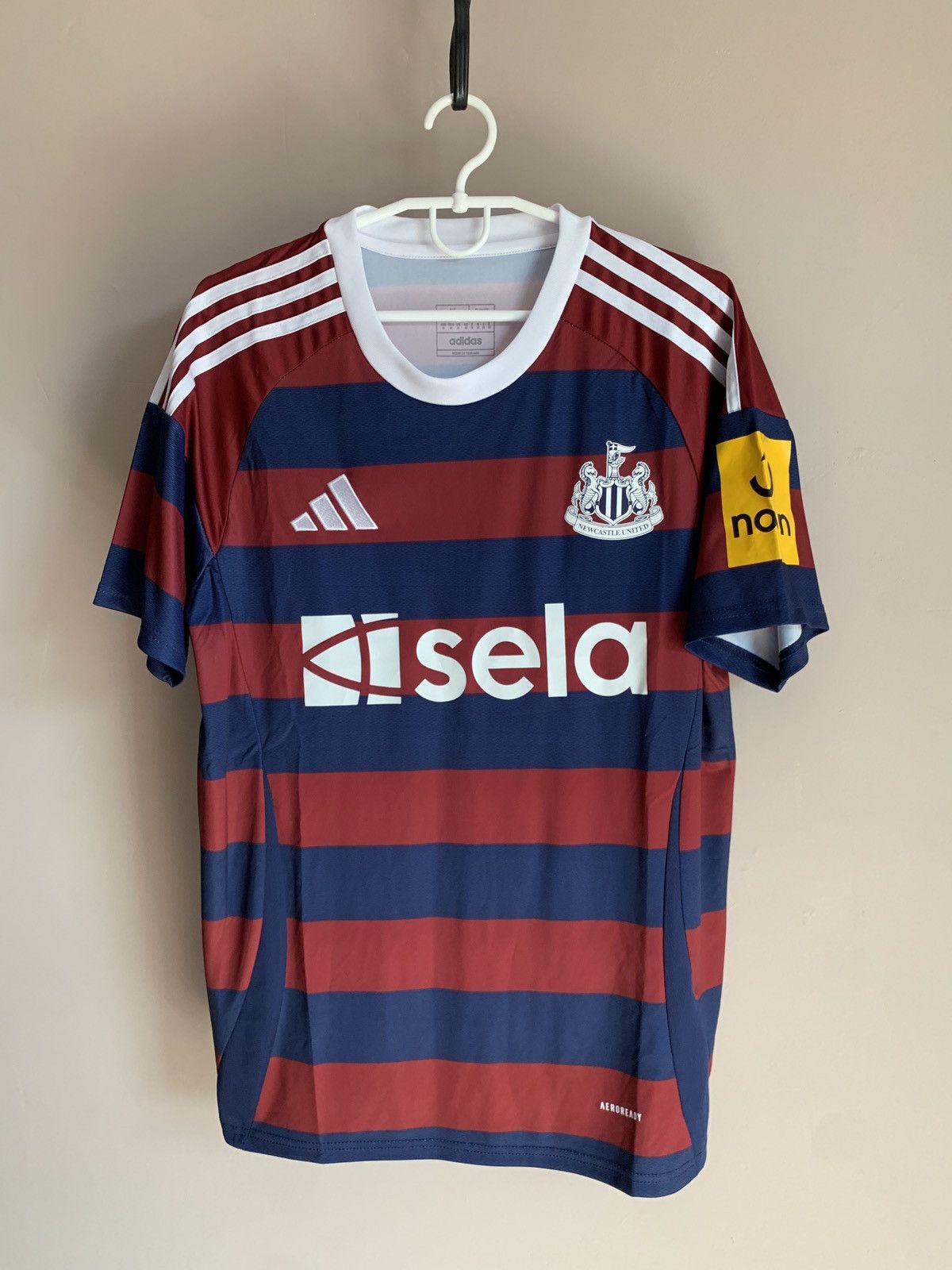 Adidas Newcastle United Away Football Shirt Adidas Soccer Jersey M Size US M / EU 48-50 / 2 - 1 Thumbnail