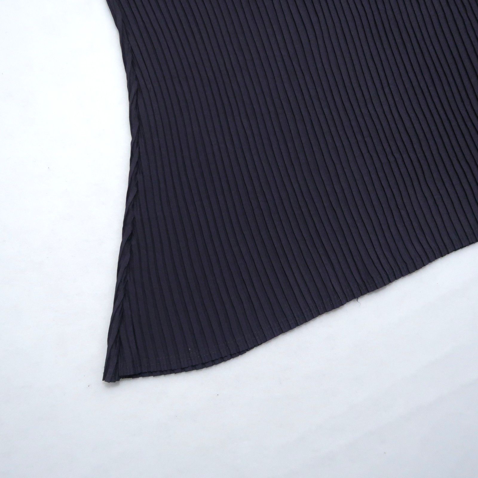 Pleats Please Issey Miyake Issey Miyake Pleats Please Gothic Vest Gray Size US M / EU 48-50 / 2 - 6 Thumbnail