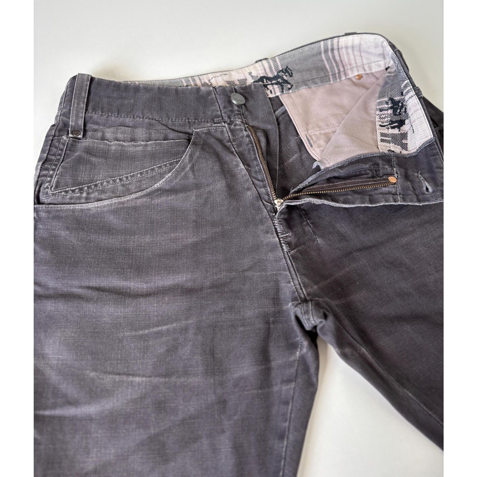 Levi's Vintage Levi's Engineered Jeans Shorts Y2K Twisted Leg Size US 31 - 8 Thumbnail