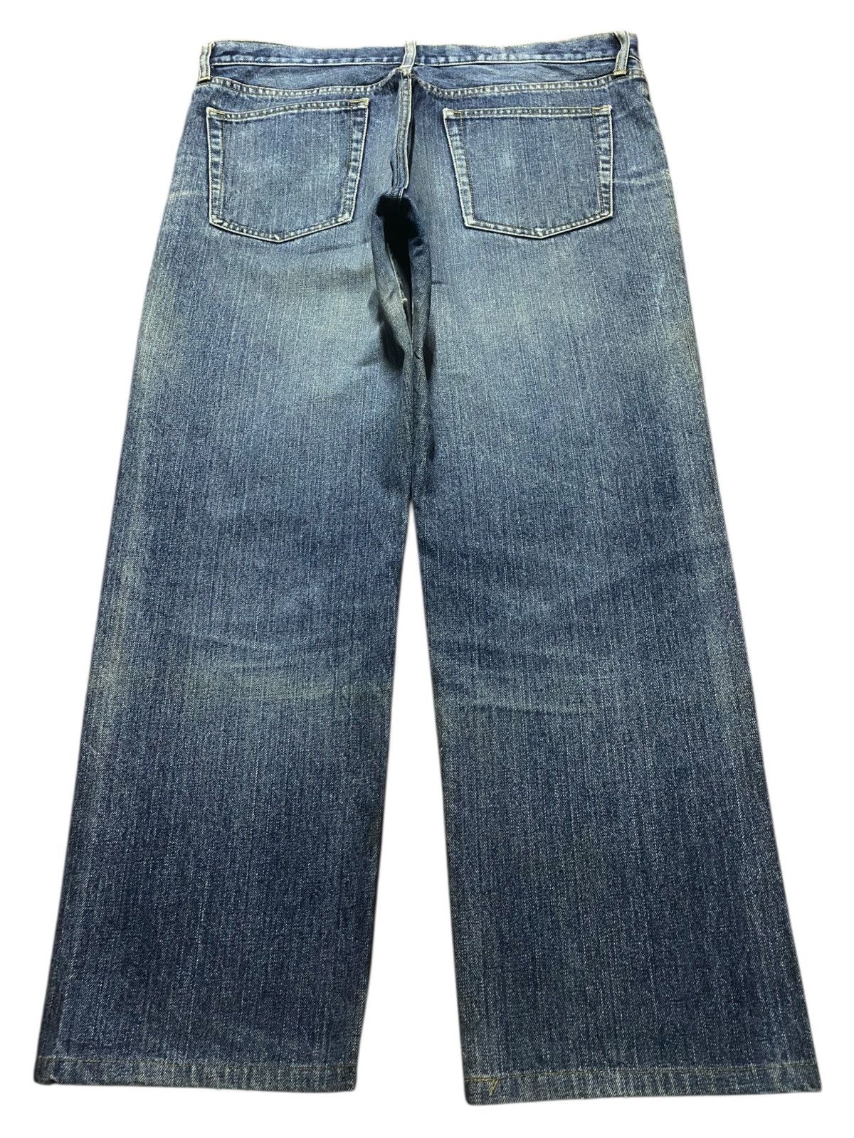 Japanese Brand Vintage Japanese Brand Uniqlo Mud Wash Distressed Jeans Size US 36 / EU 52 - 2 Thumbnail