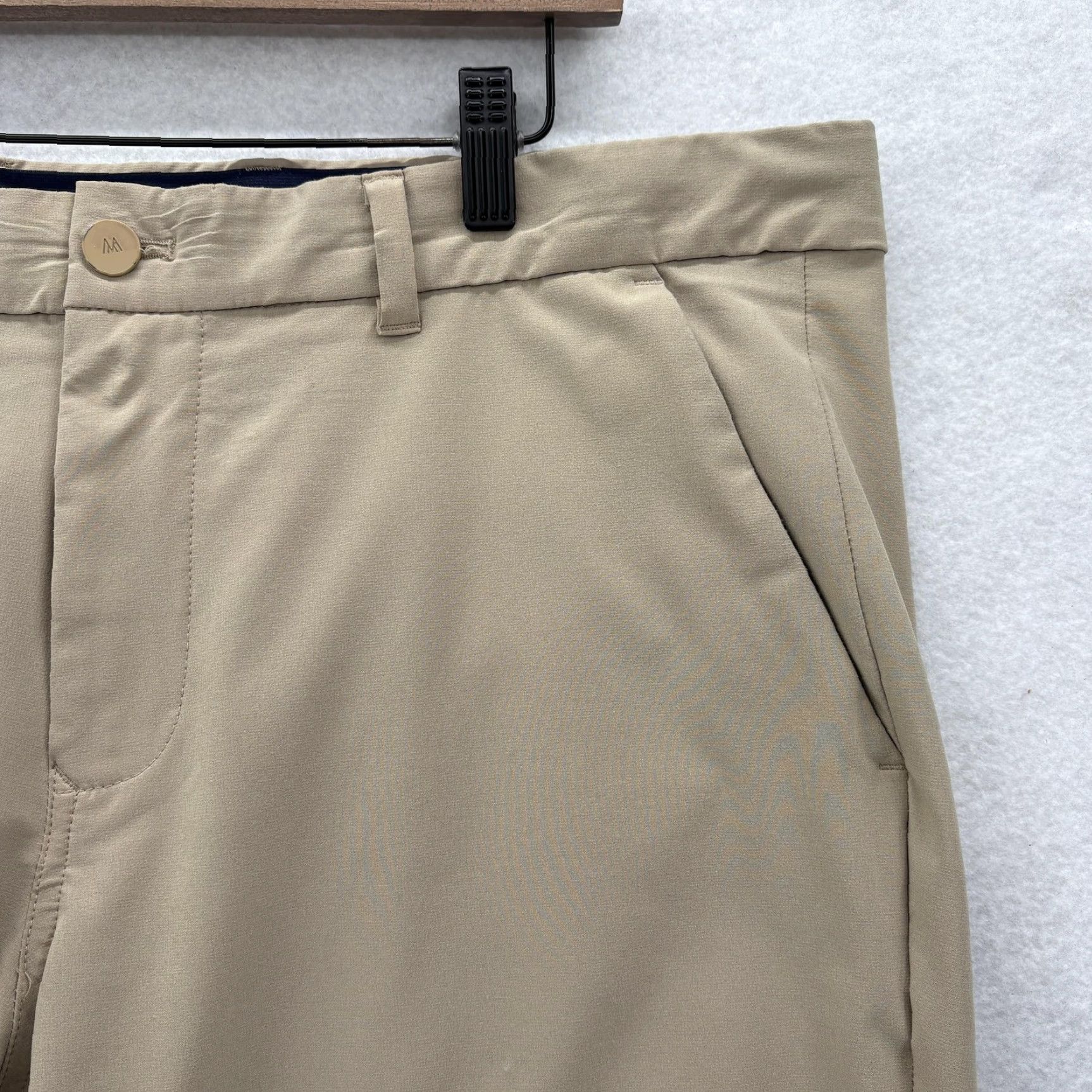 Mizzen+Main Mizzen+Main Pants Mens 38x28 Helmsman Slim Beige Khakis Golf Chino Stretch 88% Polyester 12% Spandex Mens Size US 38 / EU 54 - 4 Thumbnail