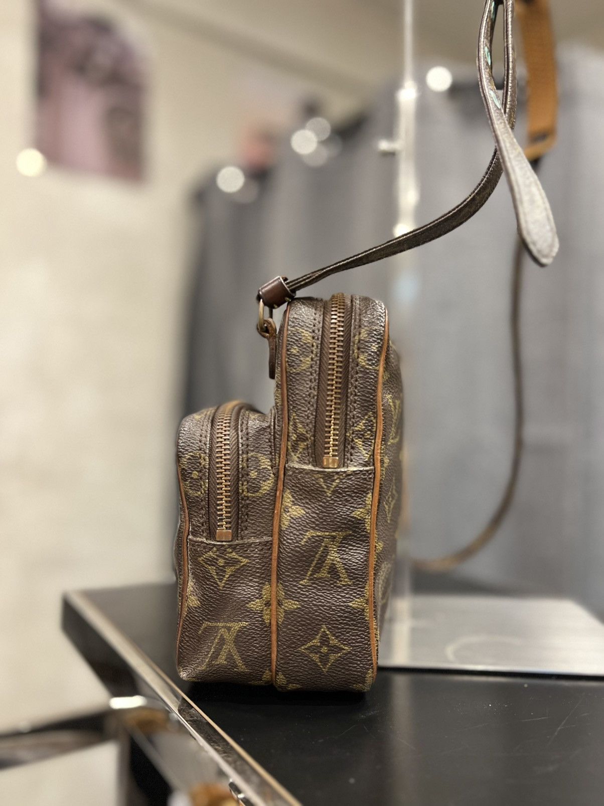 Louis Vuitton Louis Vuitton Vintage Monogram Mini Amazone bag Size ONE SIZE - 3 Thumbnail