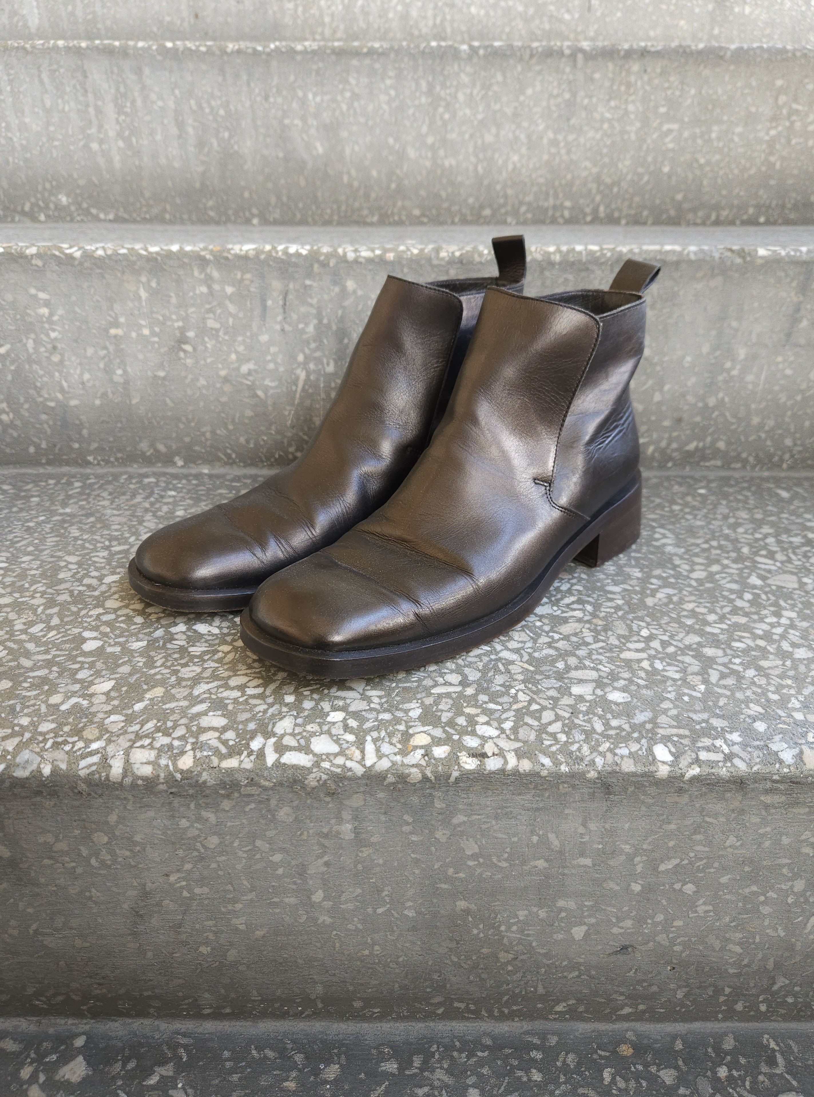 Gucci × Tom Ford × Vintage Archive Gucci square toe ankle boots Size US 7 / IT 37 - 2 Thumbnail