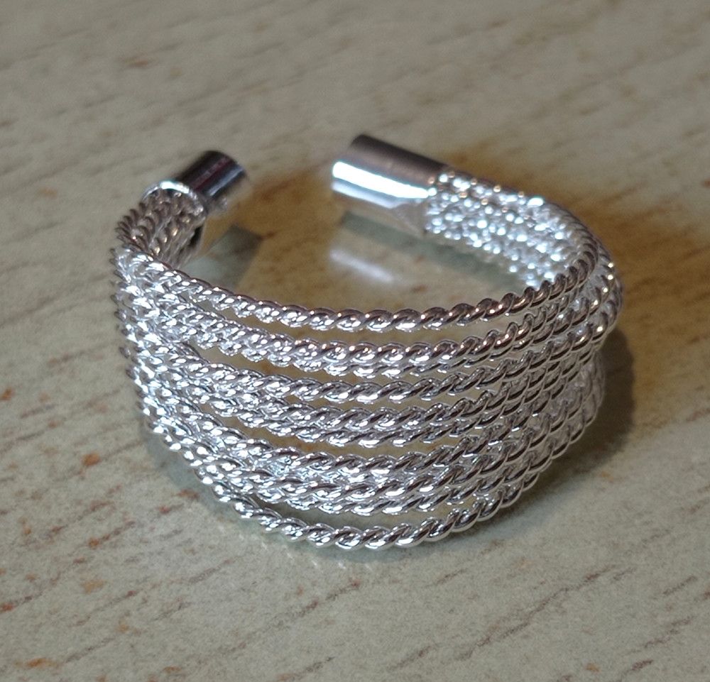 Designer × Vintage Vintage Twist Stripes Chain Shiny Silver Ring Punk Rave Size ONE SIZE - 1 Thumbnail