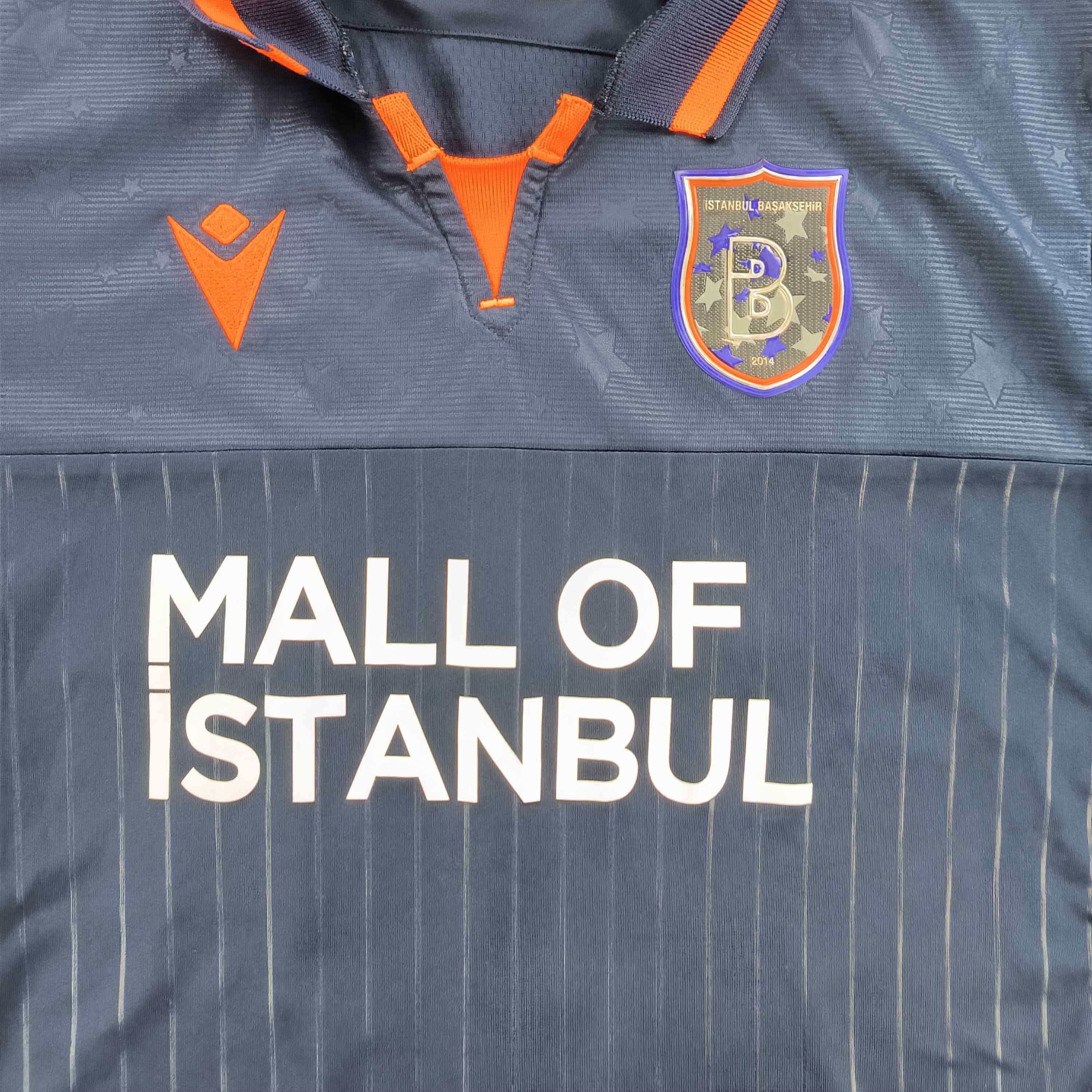 Macron İstanbul Basaksehir 19-20 Macron away football jersey size L Size US L / EU 52-54 / 3 - 3 Thumbnail