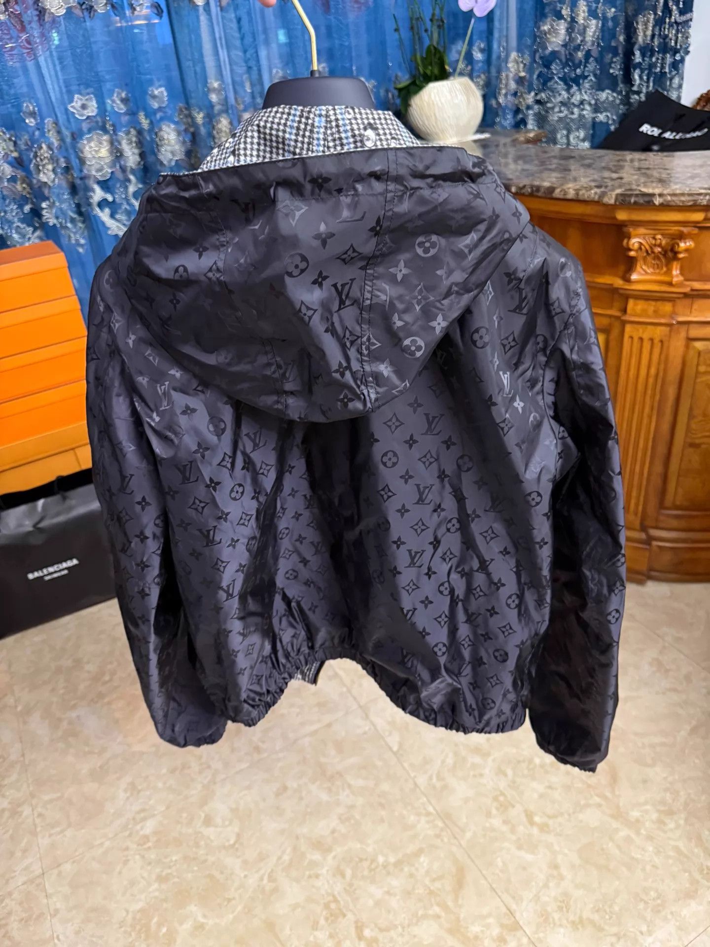 Louis Vuitton LV Men's 2-Sided Monogram/Wales Check Jacket 46/48 Size US S / EU 44-46 / 1 - 2 Thumbnail