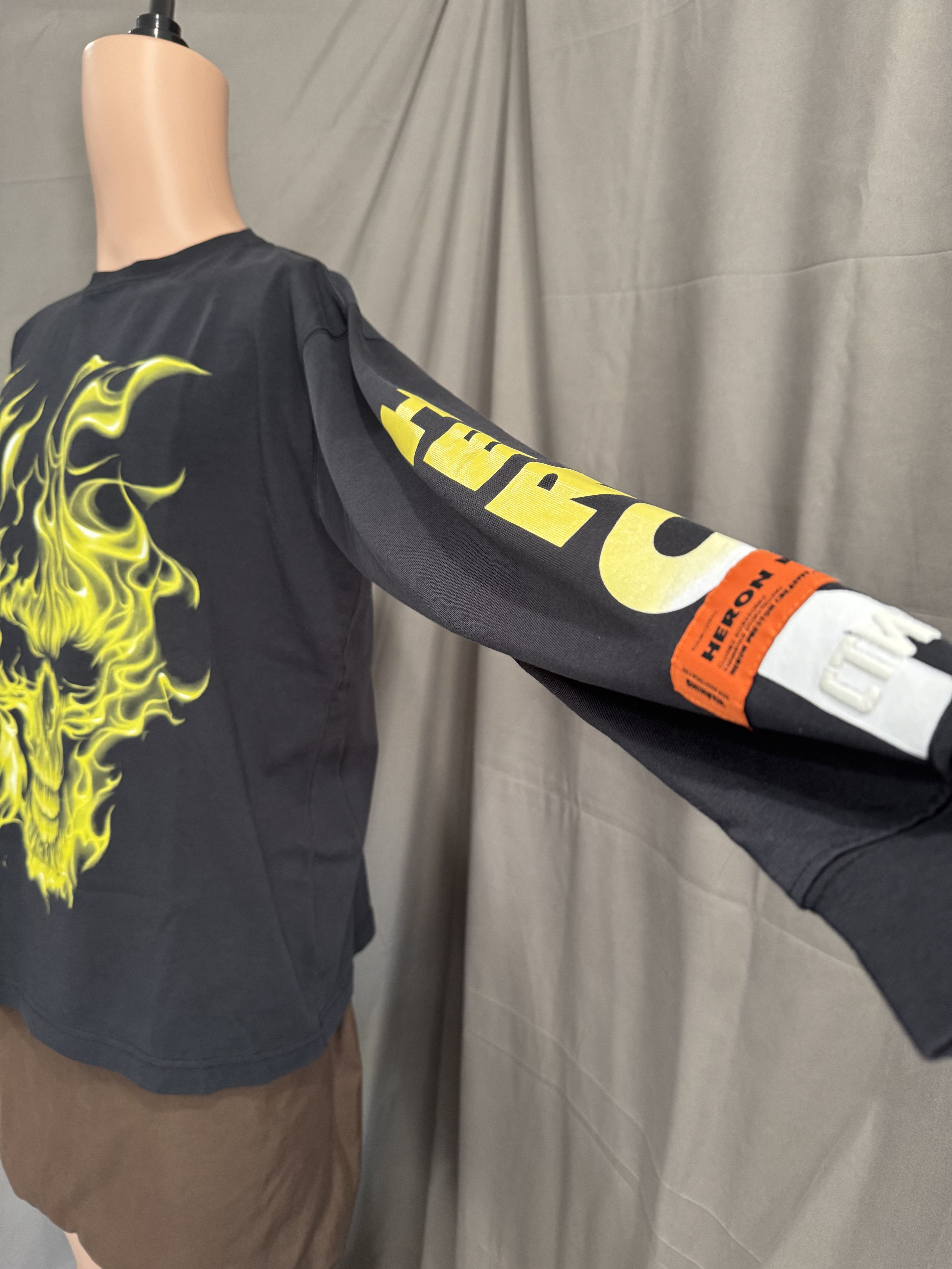 Heron Preston Heron Preston Fire Skull Long Sleeve Shirt Size X Small Size US XS / EU 42 / 0 - 7 Thumbnail