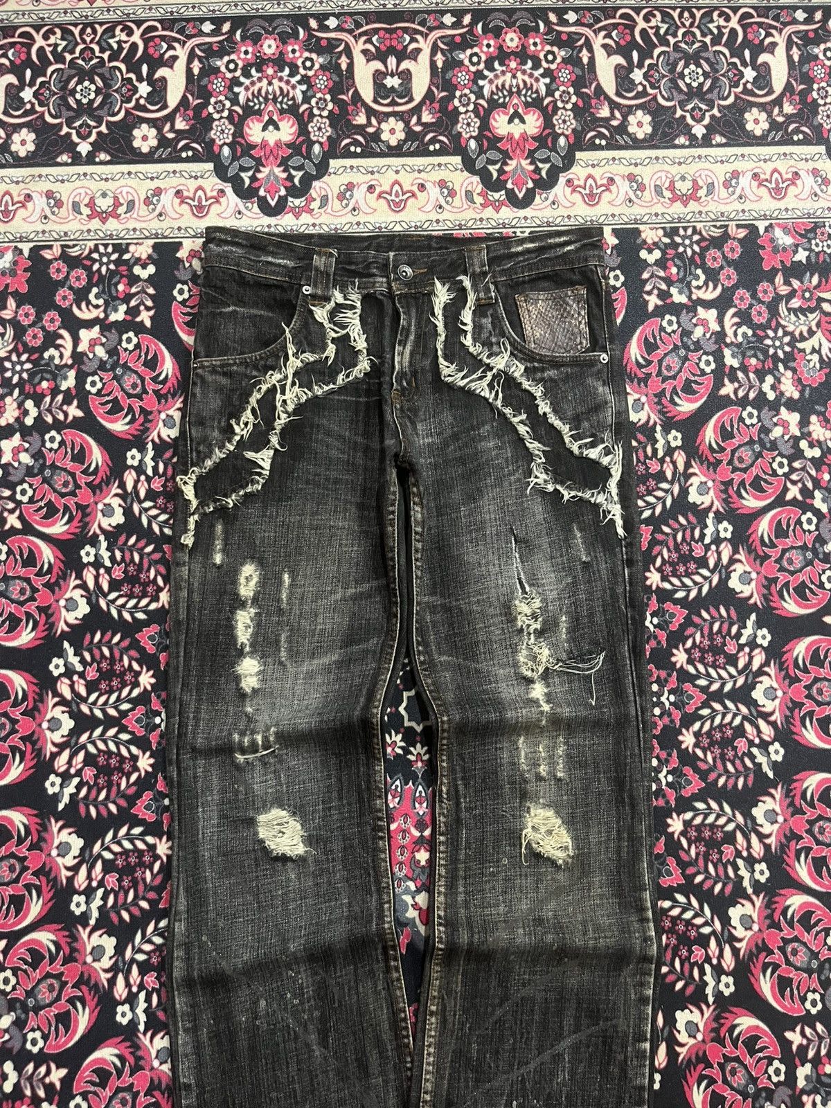 semanticdesign Semantic Design Snakeskin Distressing Fringe Mud Flare Jeans Size US 32 / EU 48 - 3 Thumbnail
