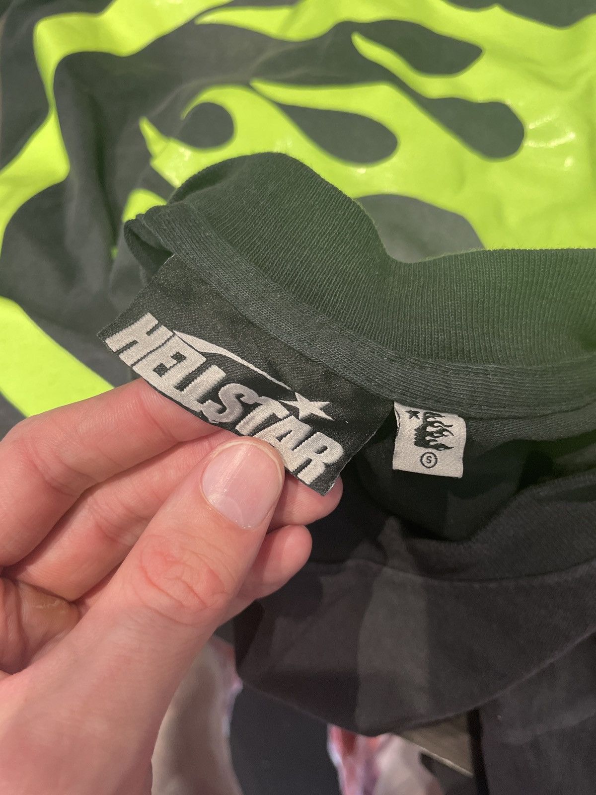 HELLSTAR Hellstar Classic Logo Shirt Black Neon Green Size US S / EU 44-46 / 1 - 4 Thumbnail