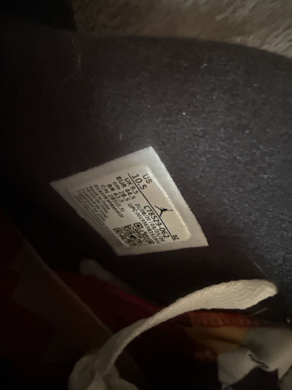 Jordan Brand Jordan 6 hare Size US 10.5 / EU 43-44 - 2 Thumbnail