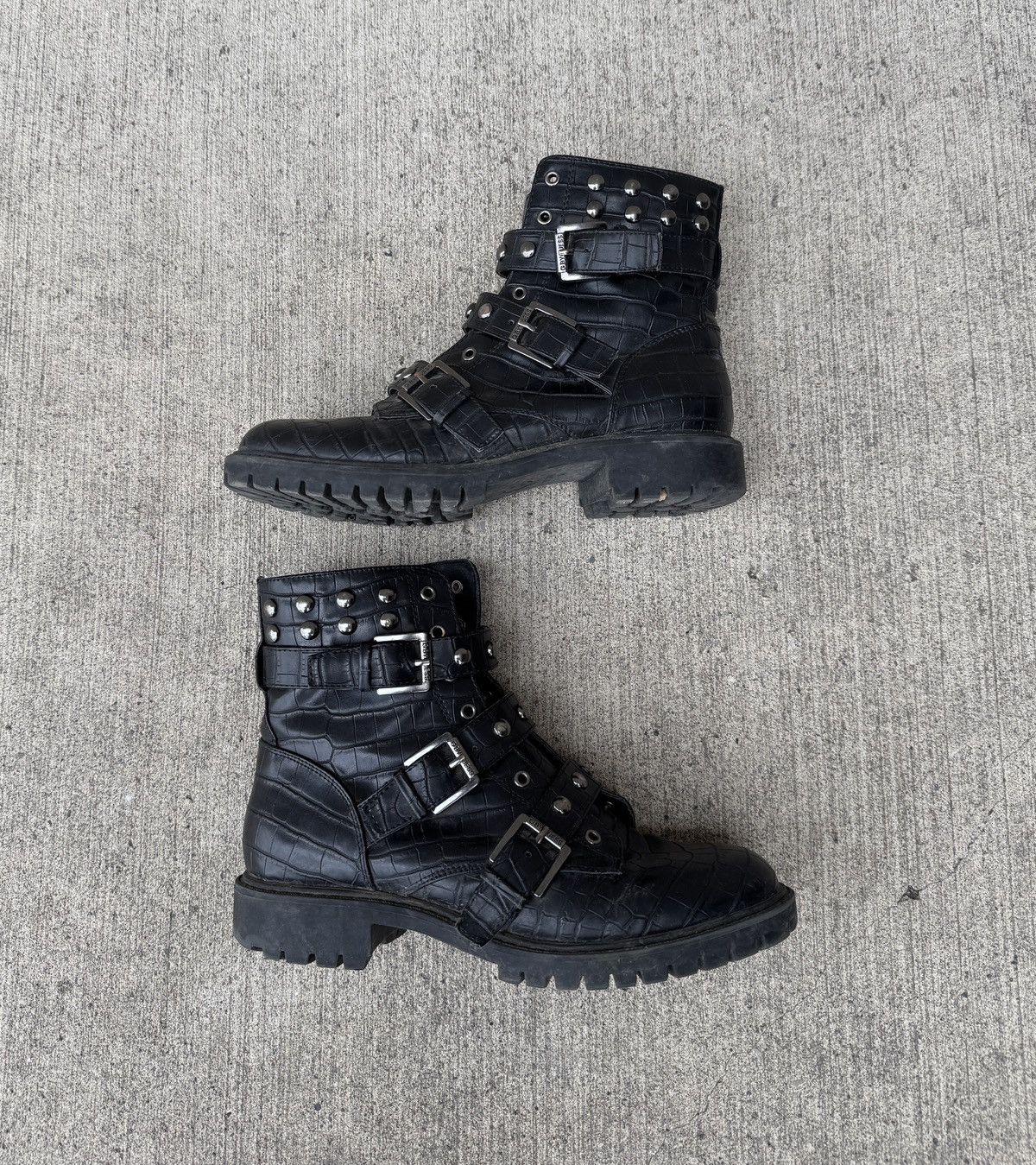 Guess GUESS SNAKESKIN BUCKLE STUDDED BOOTS Size US 7 / IT 37 - 4 Thumbnail