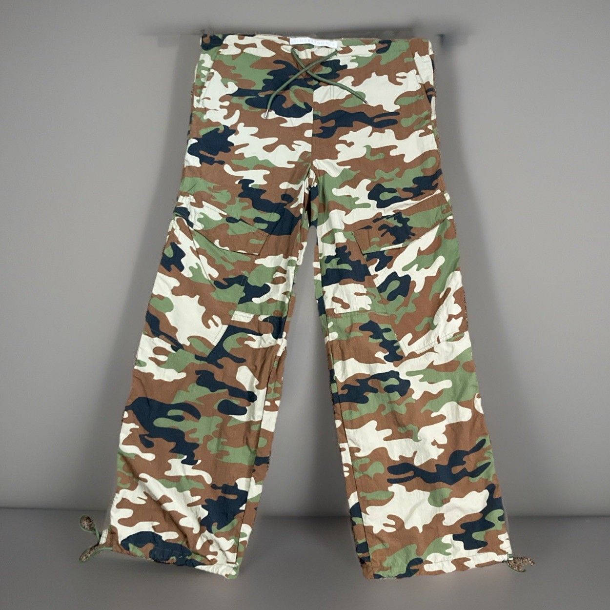 Other Tinseltown Y2K Camo Cargo Streetwear Womens Sz Small Pants Size 26" / US 2 / IT 38 - 1 Thumbnail