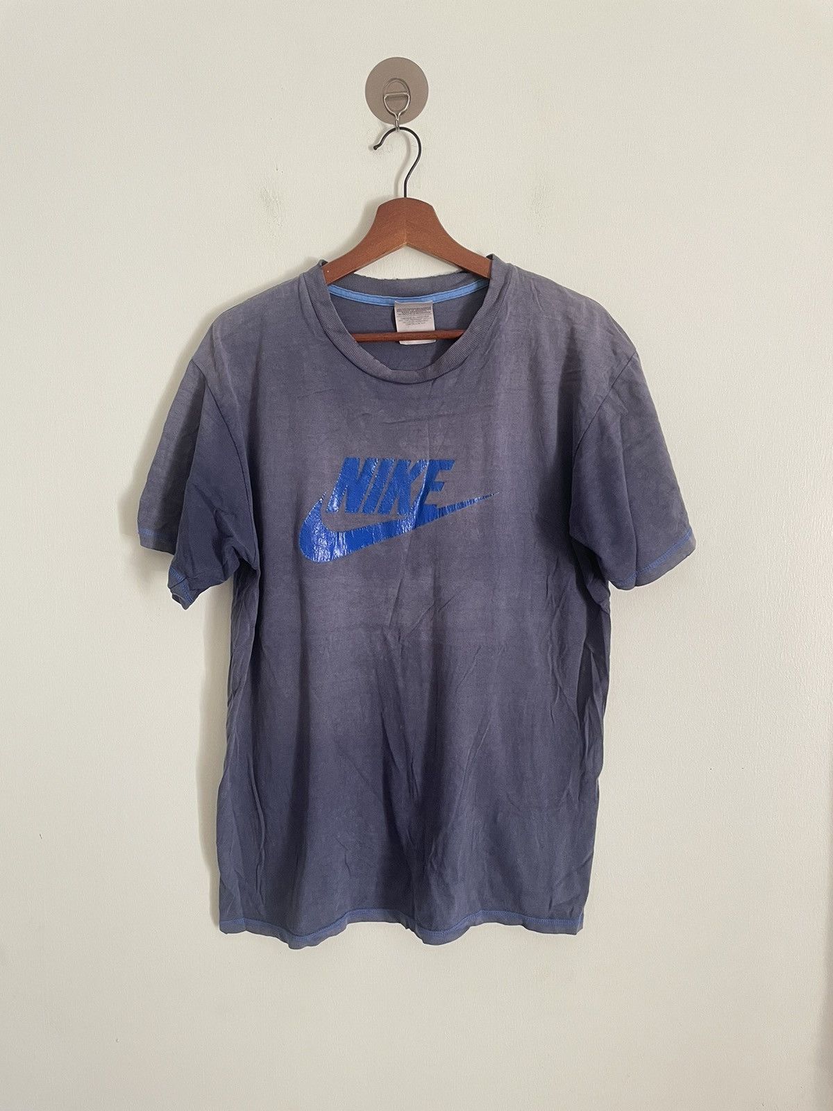 Nike Vintage Nike Tshirt Size US L / EU 52-54 / 3 - 1 Thumbnail