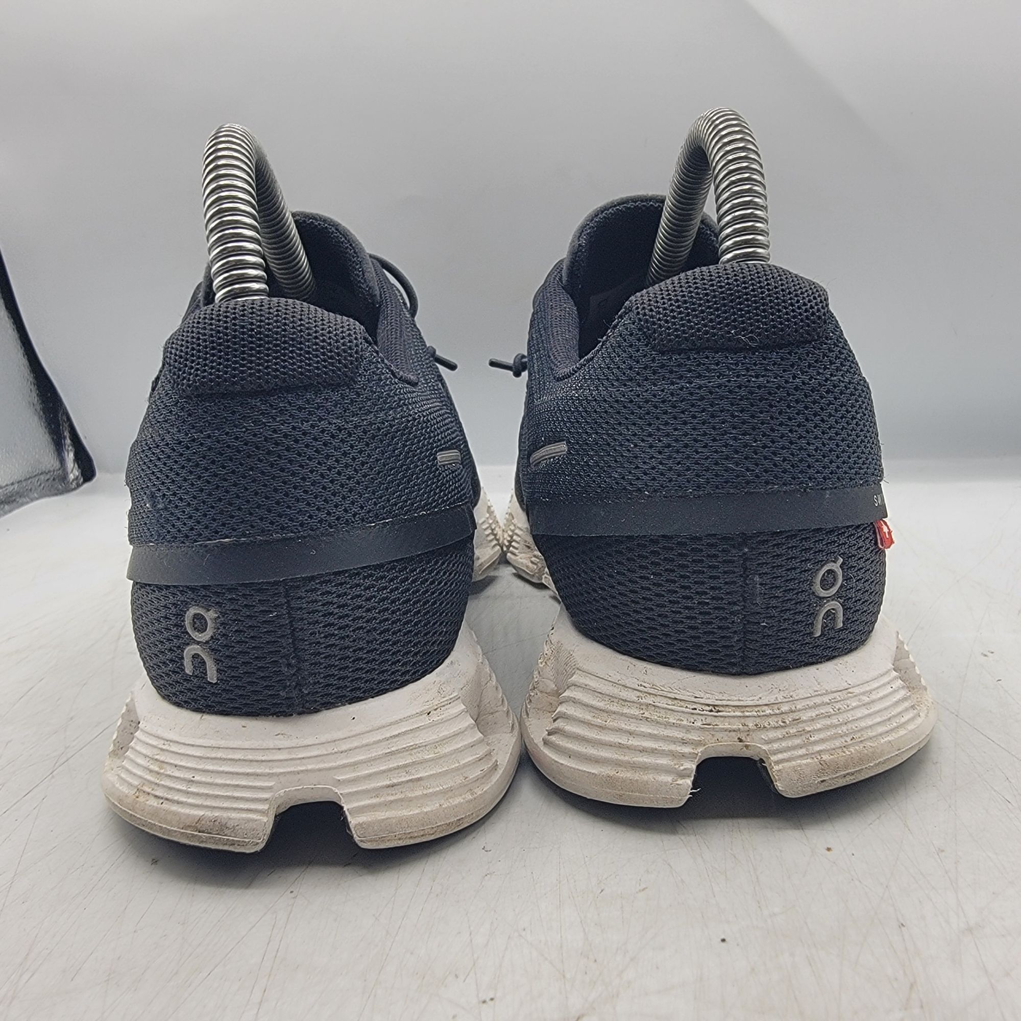 On On Cloud 5 Womens 7.5 Black Running Shoes Athletic Causal Co Size US 7.5 / IT 37.5 - 4 Thumbnail