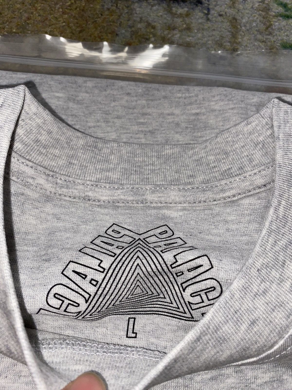Palace Palace Scratchy T-Shirt White Size US L / EU 52-54 / 3 - 3 Thumbnail