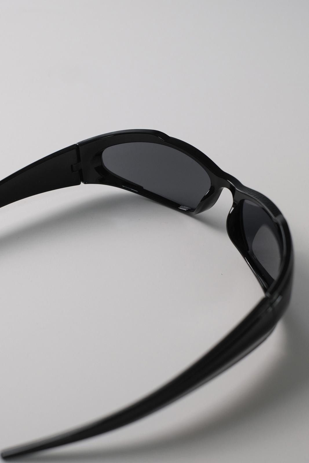 Other Rare Y2k Vtg Futuristic Cat Eye Black Sunglasses Unisex OS Size ONE SIZE - 9 Thumbnail