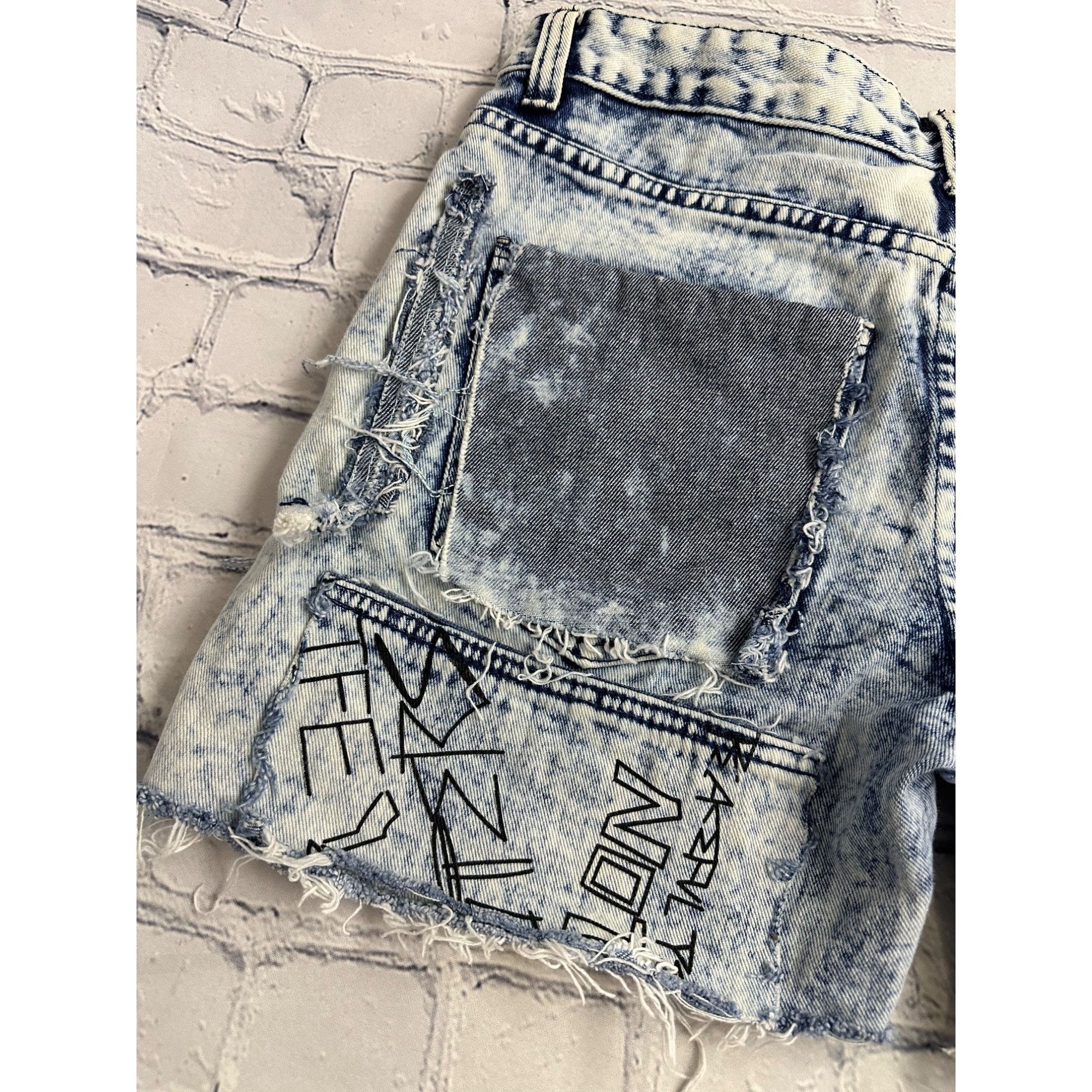 Other Custom Distressed Denim Knee Shorts Size US 32 / EU 48 - 6 Thumbnail