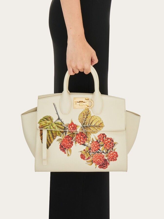 Salvatore Ferragamo o1s1rm0924 Size: OS / Studio Leather Bag in Mascarpone Size ONE SIZE - 2 Thumbnail