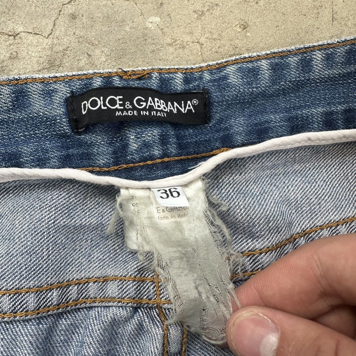 Dolce & Gabbana Dolce & Gabbana D&G 2000s vintage leather patch logo jeans Size US 36 / EU 52 - 6 Thumbnail
