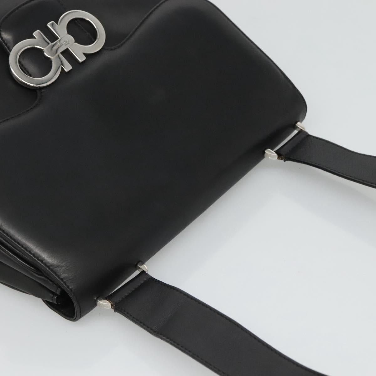 Salvatore Ferragamo Salvatore Ferragamo Gancini Shoulder Bag Leather Black Size ONE SIZE - 6 Thumbnail