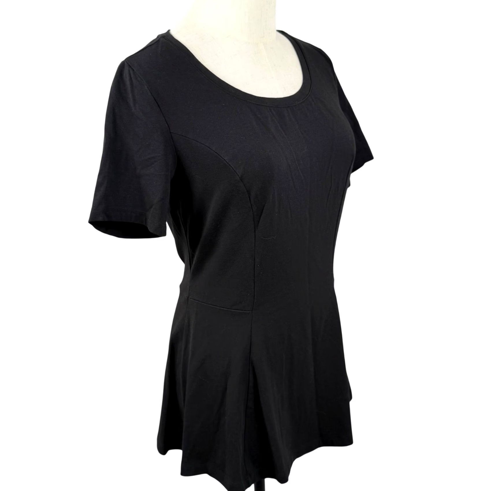 Vintage Isaac Mizrahi XS Peplum Top Black Shirt Women XS Short Sleeve Scoop Neck Knit Dark Academia Pattern Solid Casual Workwear Size XS / US 0-2 / IT 36-38 - 4 Thumbnail