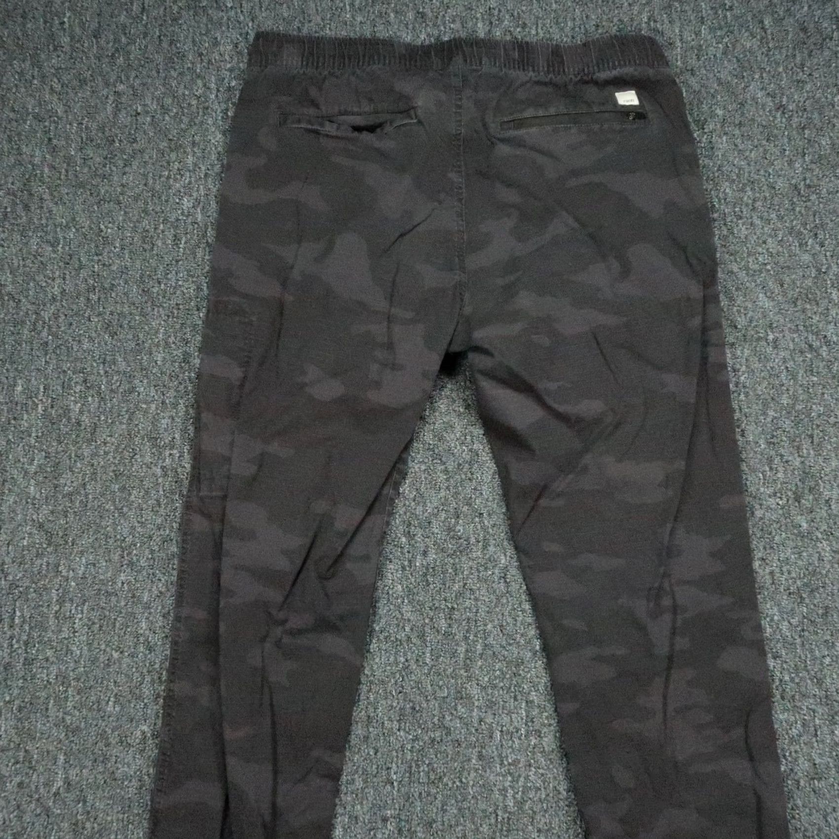 Vuori Vuori Pants Womens Large Gray Camouflage Ripstop Zip Pocket Straight VW401 Size 36" / US 14 / IT 50 - 5 Thumbnail