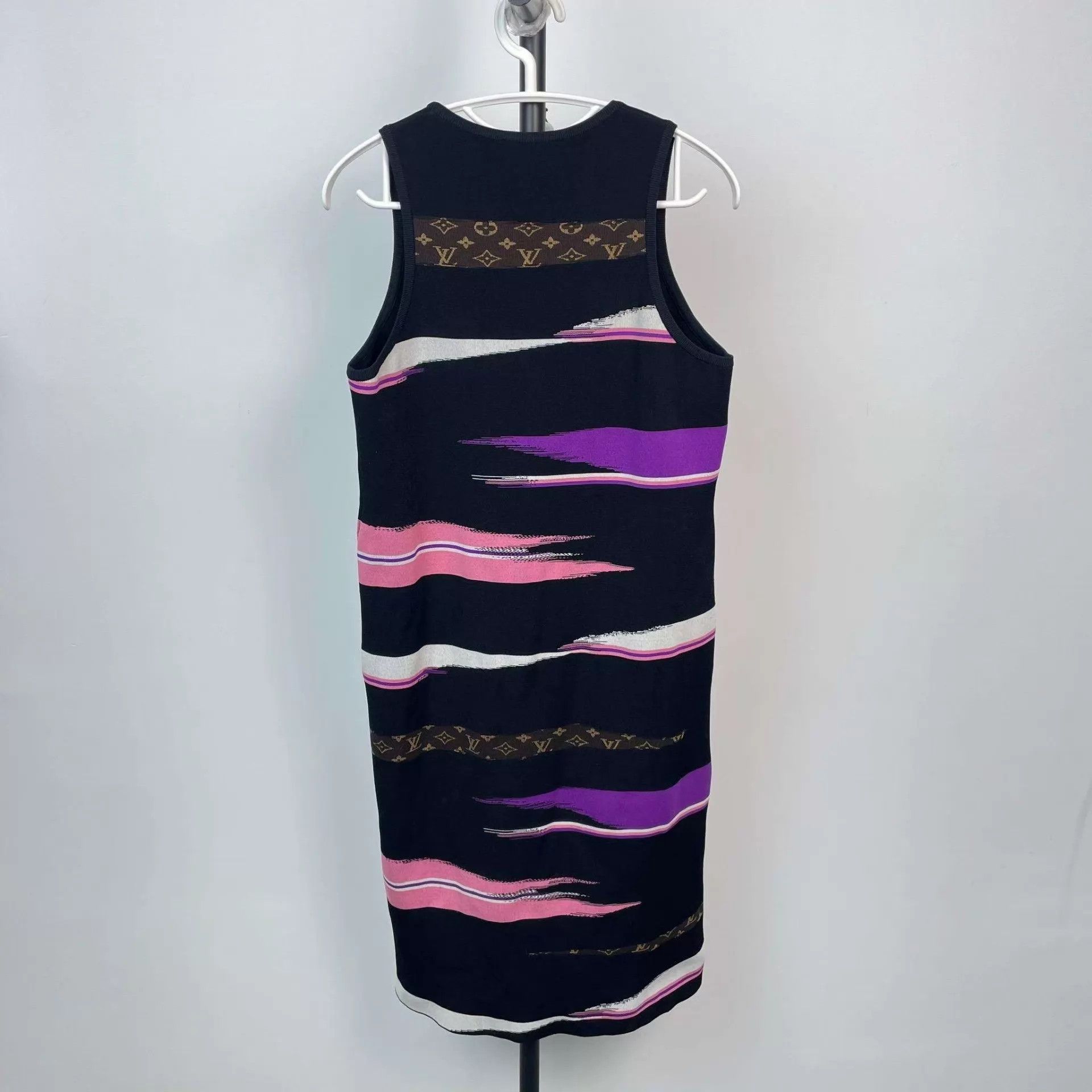 Louis Vuitton LV knit sleeveless dress colorblocked Monogram M Size M / US 6-8 / IT 42-44 - 2 Thumbnail