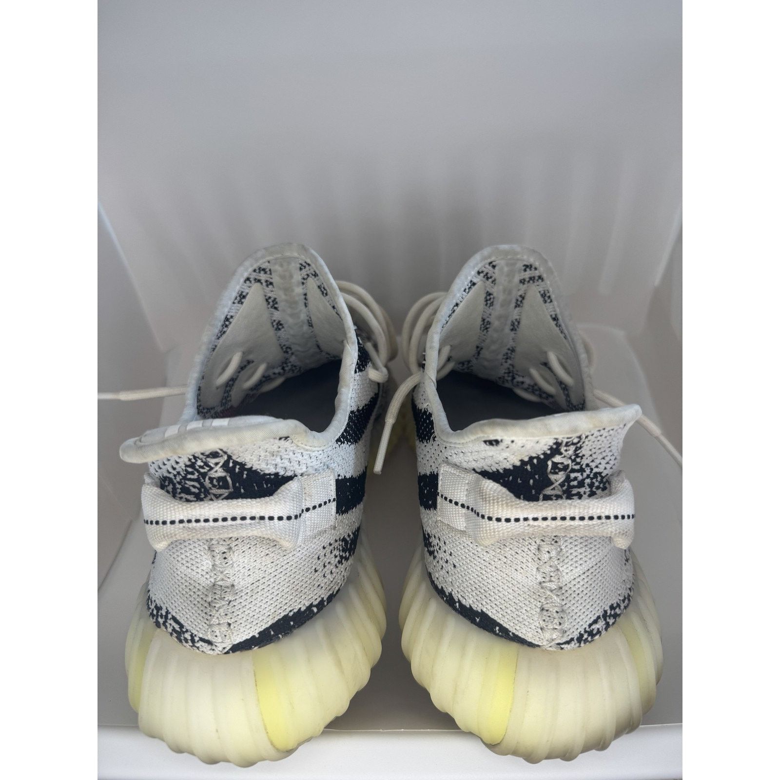 Adidas Adidas YeezyBoost 350 V2 Zebra Shoes Primeknit 2018 Sneakers Size US 12 / EU 45 - 6 Thumbnail