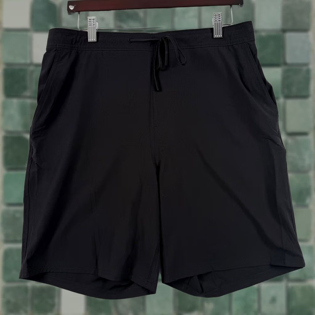 Swims Kirkland Signature Men Swim Shorts Black Quick Dry Stretch Lined Zipper Pocket Beachwear M Size US 31 - 1 Thumbnail