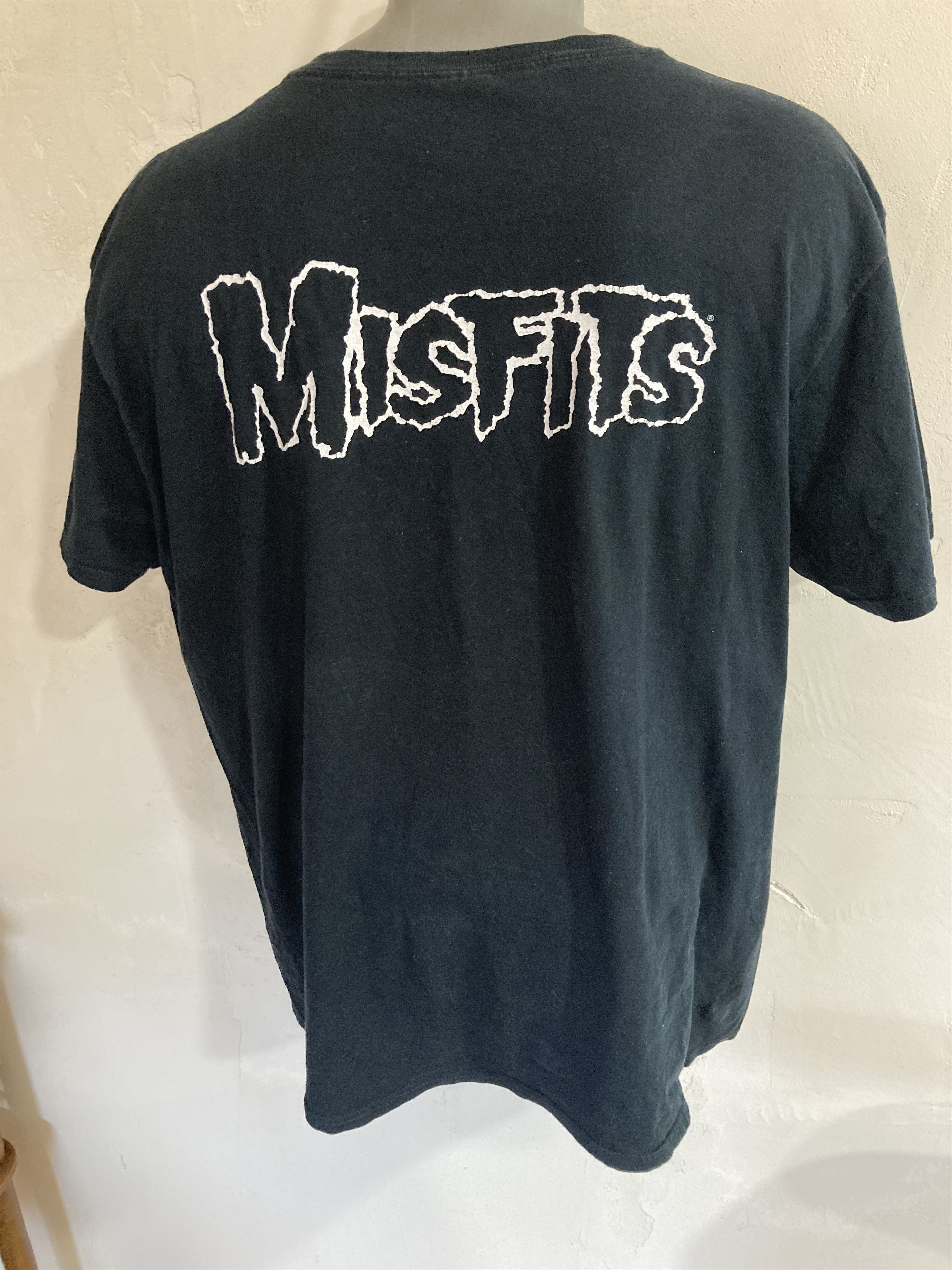Band Tees 2013 Misfits Skull Punk Rock Band double-sided Tee Size US XL / EU 56 / 4 - 2 Thumbnail
