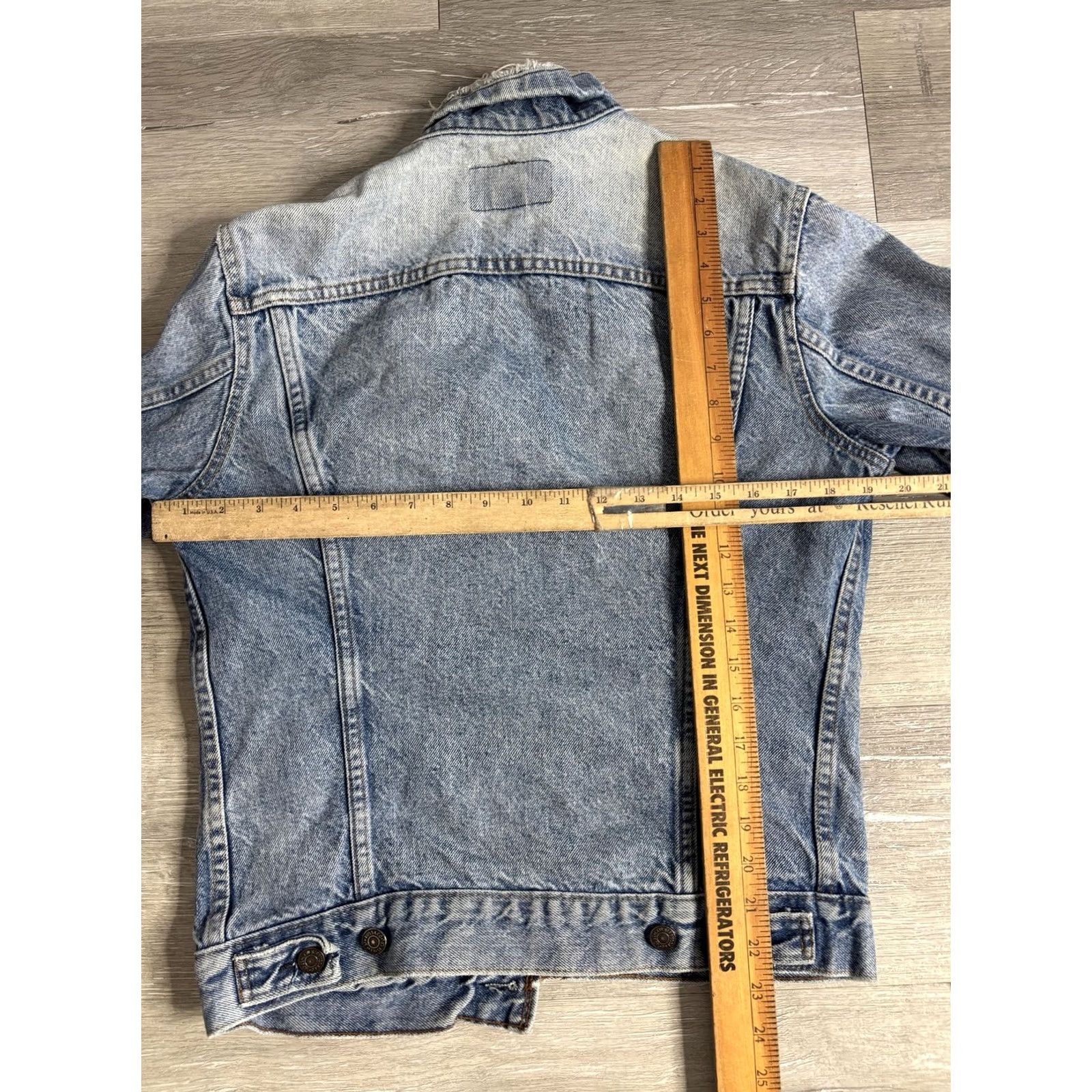 Levi's VINTAGE Levi's Jacket Mens 42 Blue Denim Bomber Trucker Short Cuff Button Front Pockets Made USA 80s Size US XS / EU 42 / 0 - 5 Thumbnail