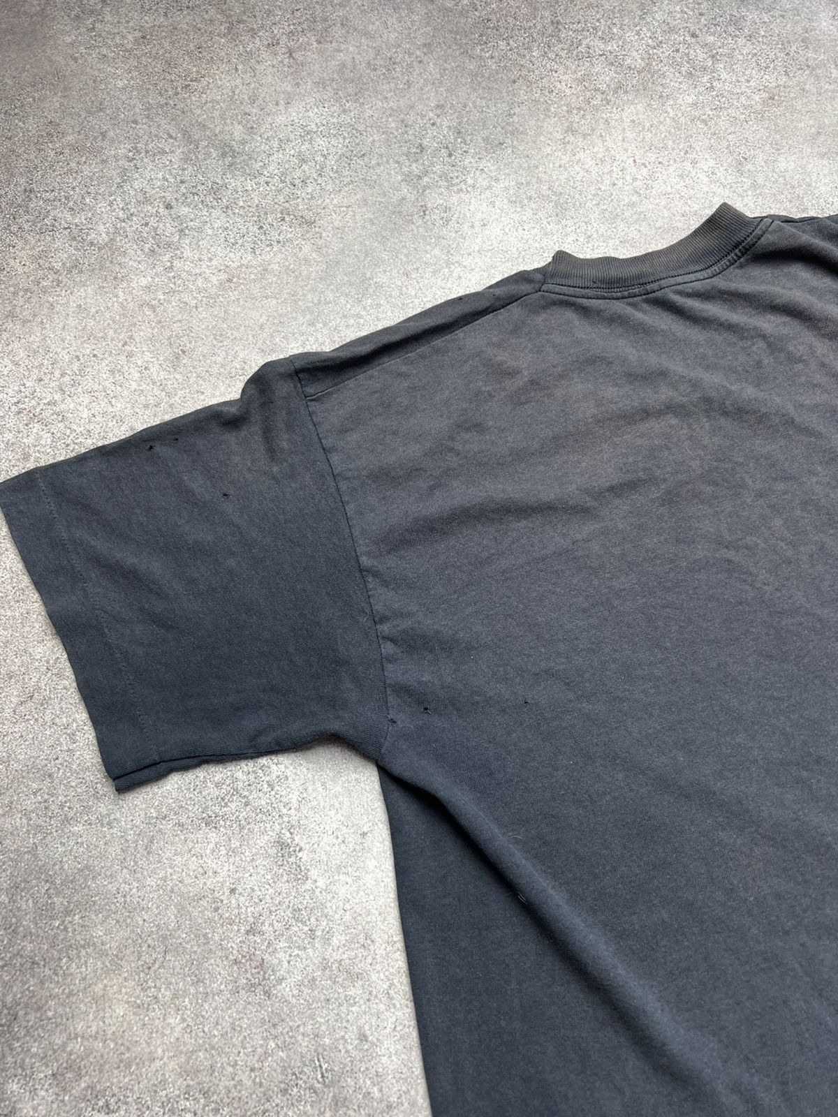 Vintage YALE American University trashed t shirt Size US M / EU 48-50 / 2 - 8 Thumbnail