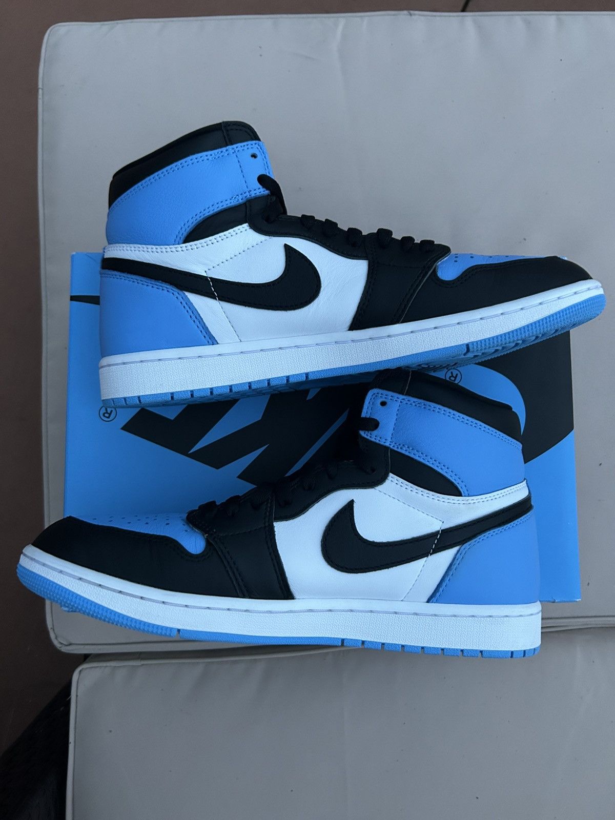 Jordan Brand × Nike Jordan 1 High Unc Toe Size US 10.5 / EU 43-44 - 3 Thumbnail