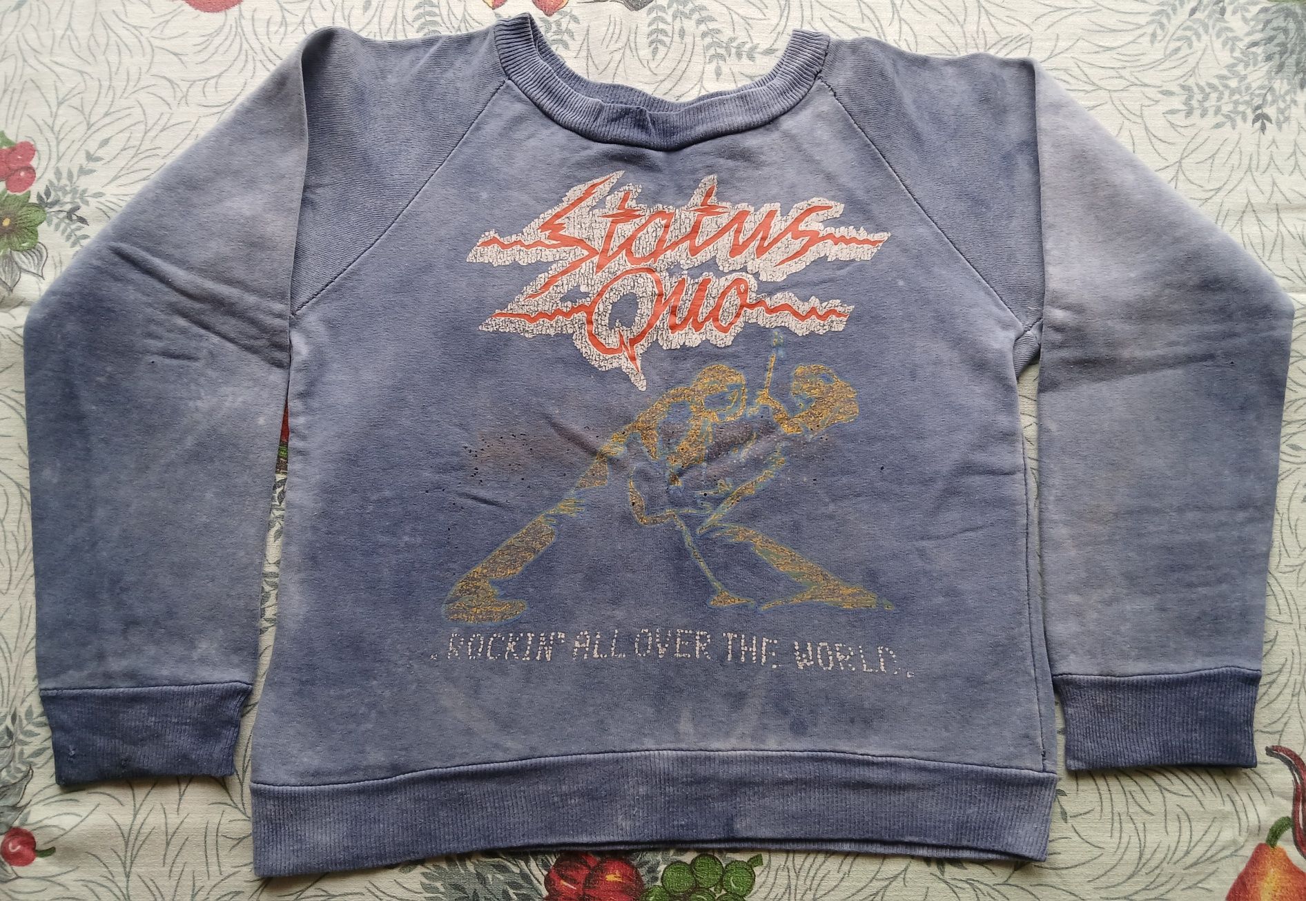 Vintage Vintage 70's Thrashed Status Quo Band Rocking Sweatshirt Size US S / EU 44-46 / 1 - 1 Thumbnail