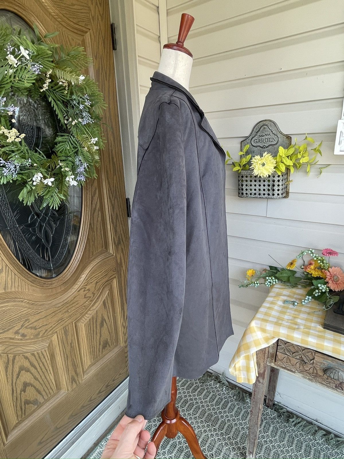 Other T Tahari Charcoal Open-Front Suede Jacket Size M / US 6-8 / IT 42-44 - 2 Thumbnail