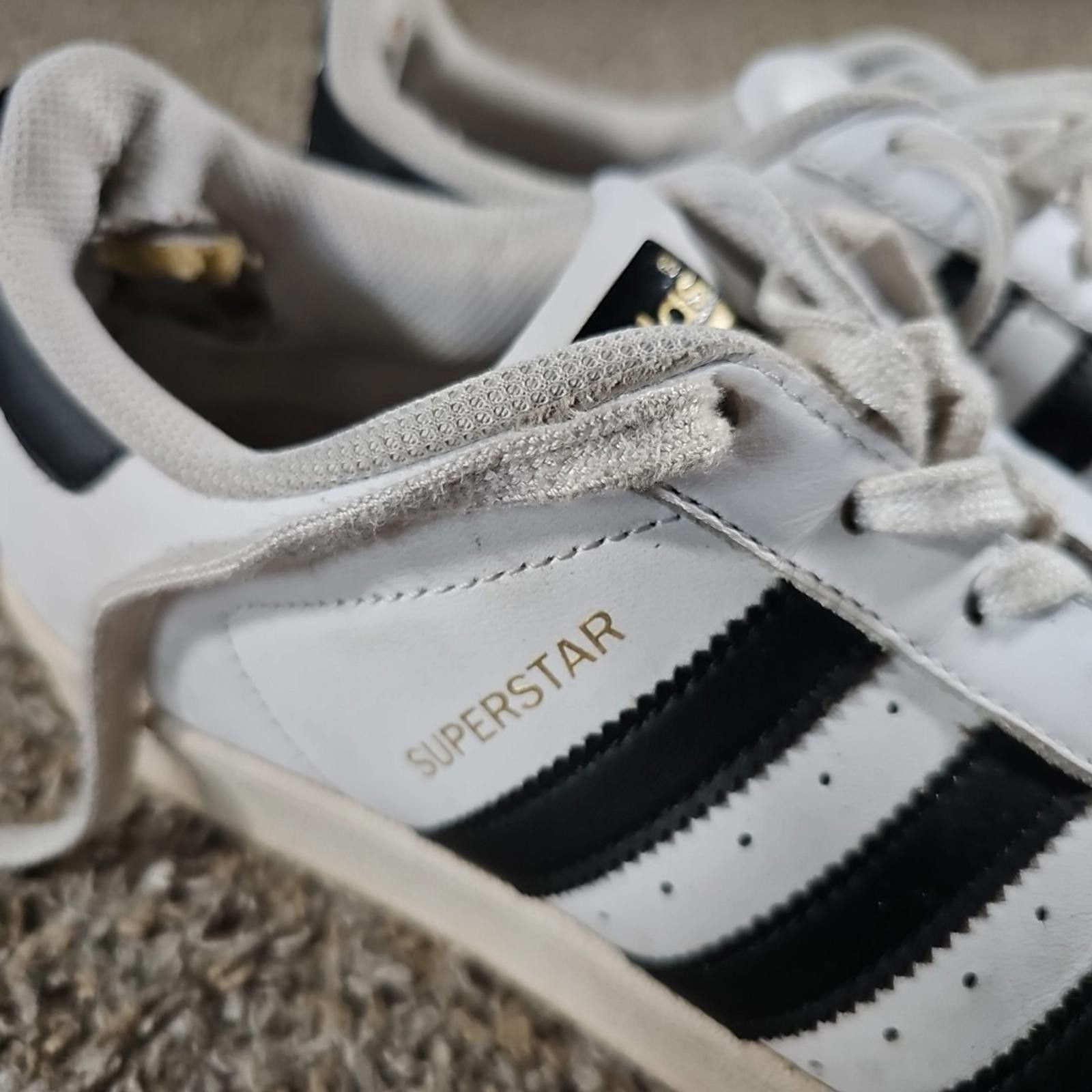 Adidas Adidas Superstar ART C77153 sz 11 White Black Stripe Clam Size US 11 / EU 44 - 3 Thumbnail