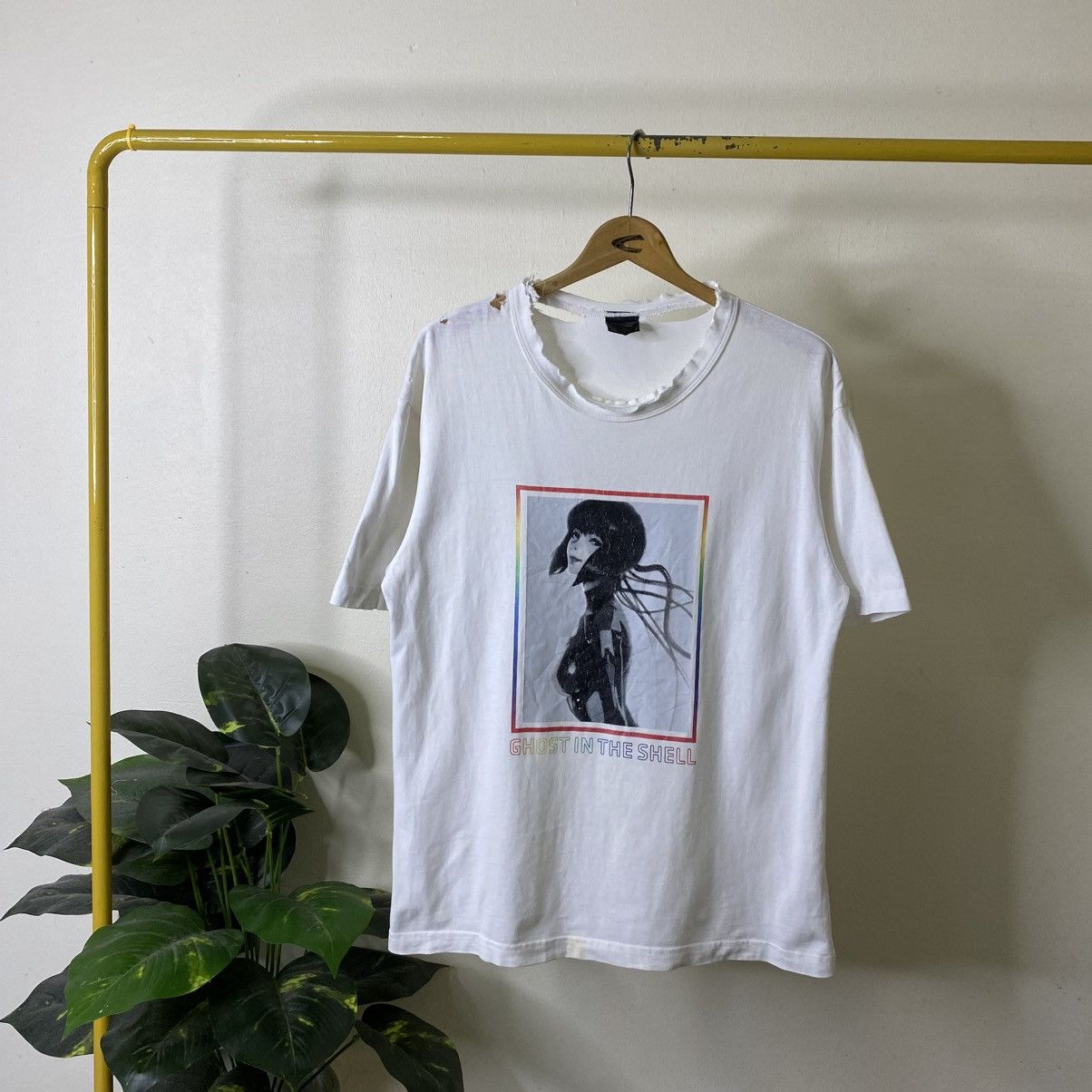 Anime Vintage Anime Ghost In The Shell x GU Distressed T Shirt Size US L / EU 52-54 / 3 - 1 Thumbnail