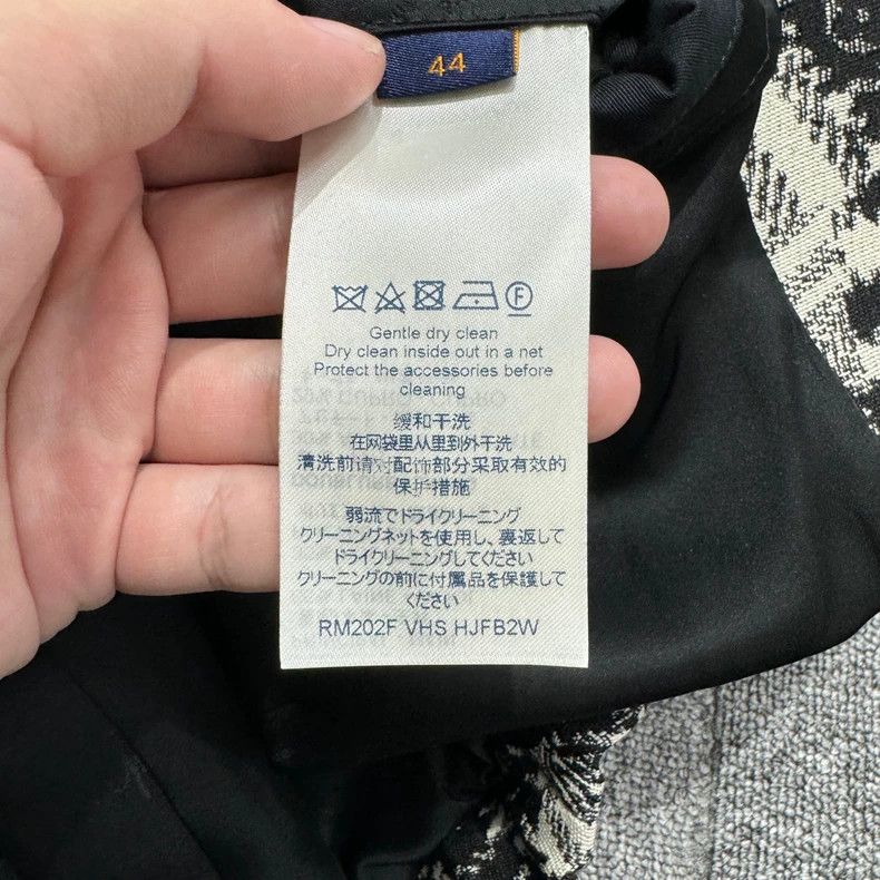 Louis Vuitton Louis Vuitton Mosaic presbyopic jacket 2501-Nextarrow Size US S / EU 44-46 / 1 - 5 Thumbnail