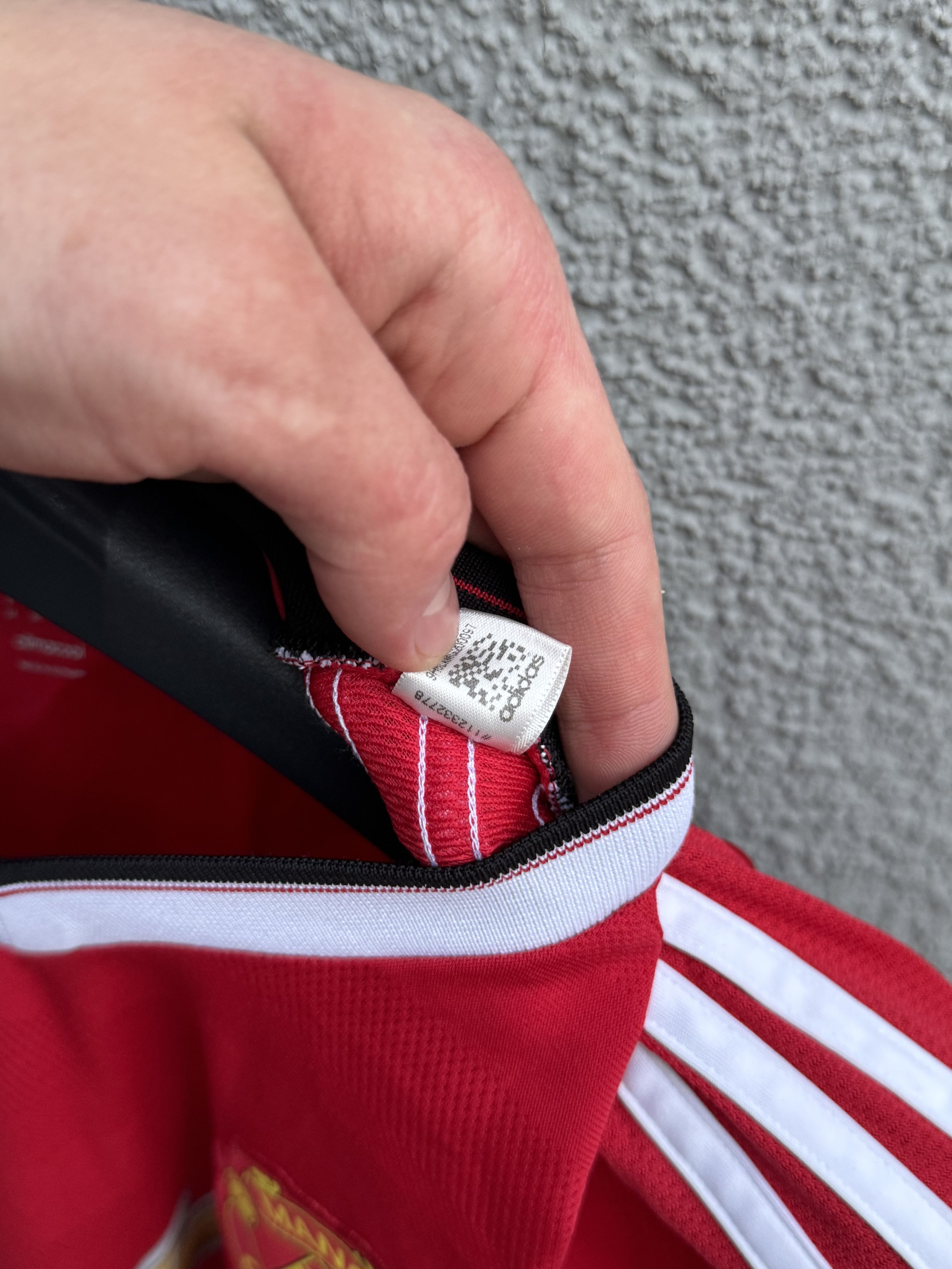 Adidas Manchester United #9 Martial Jersey 2015/16 Soccer Size US M / EU 48-50 / 2 - 6 Thumbnail