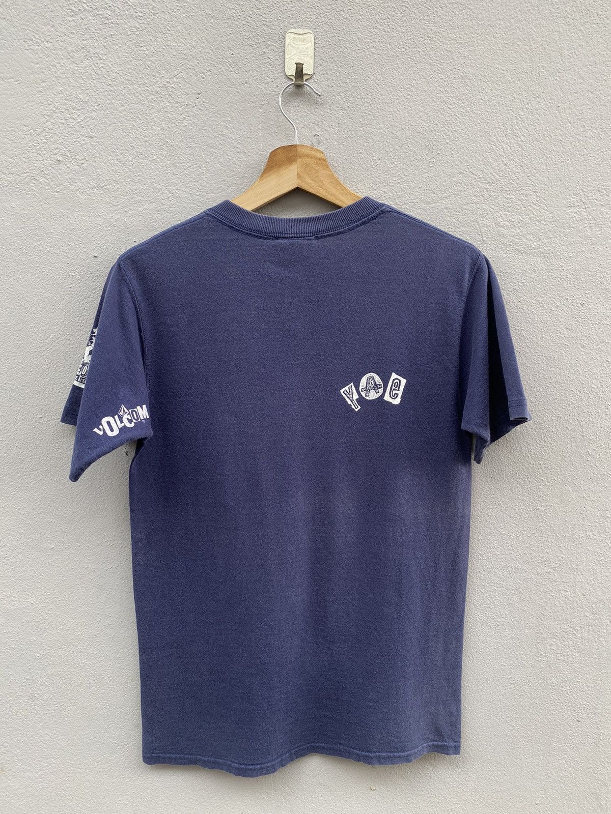 Volcom Vintage VOLCOM x CLOCKWORK ORANGE Iconic Alex Pho Tee Size US S / EU 44-46 / 1 - 8 Thumbnail