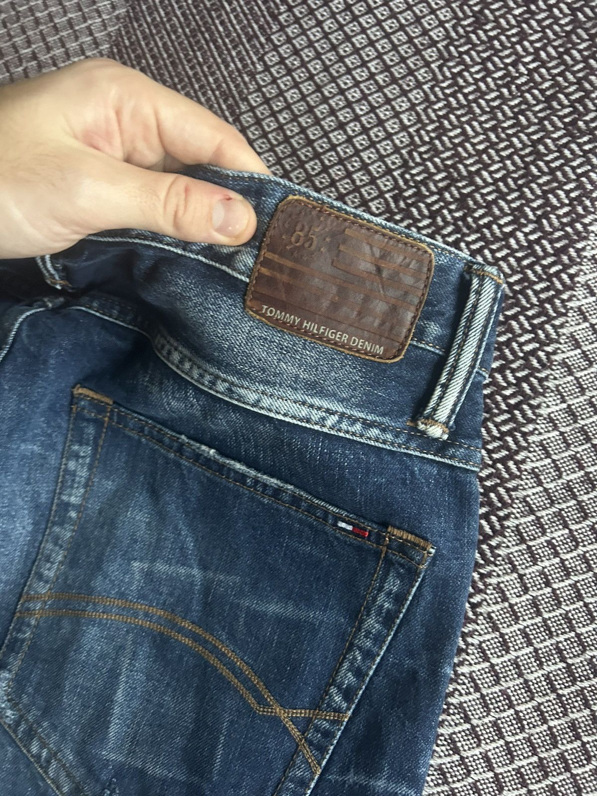 Tommy Hilfiger Tommy Hilfiger Denim Jeans Ryder Distressed Washed Y2K Sz 34 Size US 34 / EU 50 - 9 Thumbnail