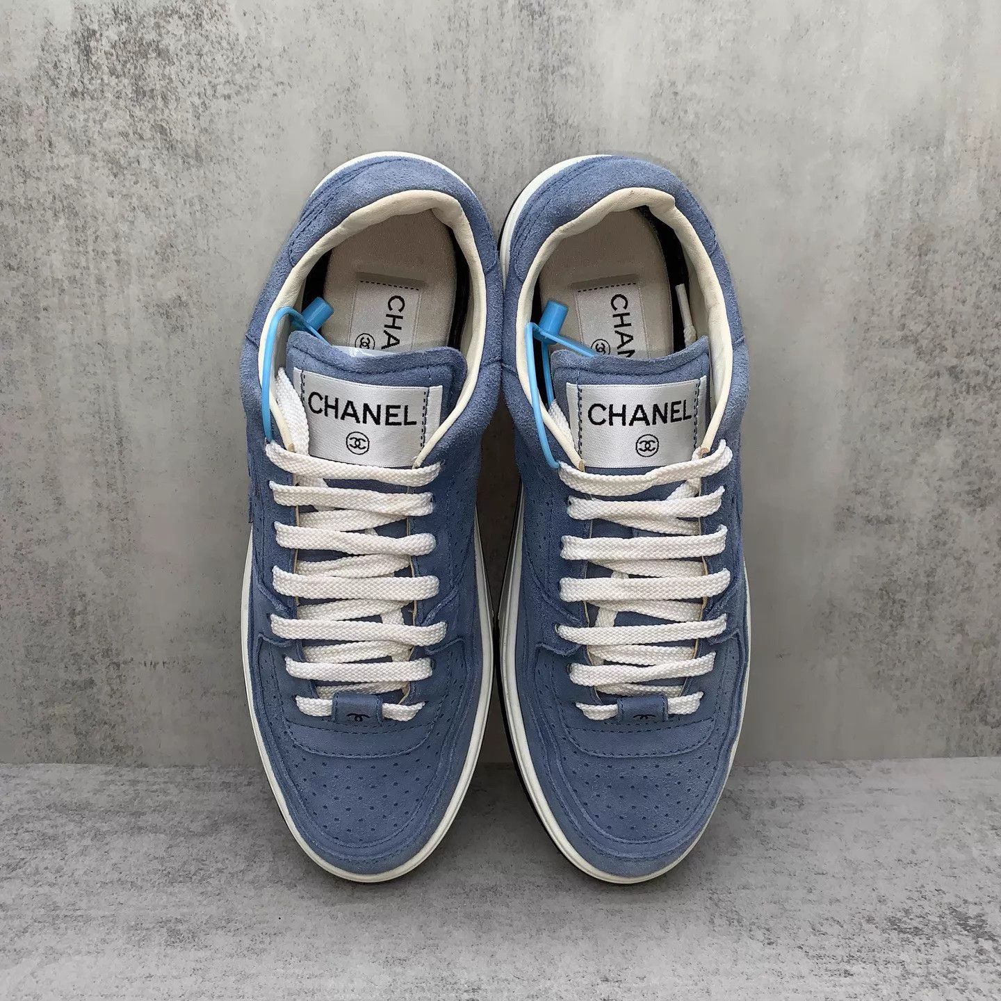 Chanel Chanel Mist Blue Suede Sneakers 38 98 New JZ1556 Size US 7.5 / IT 37.5 - 6 Thumbnail