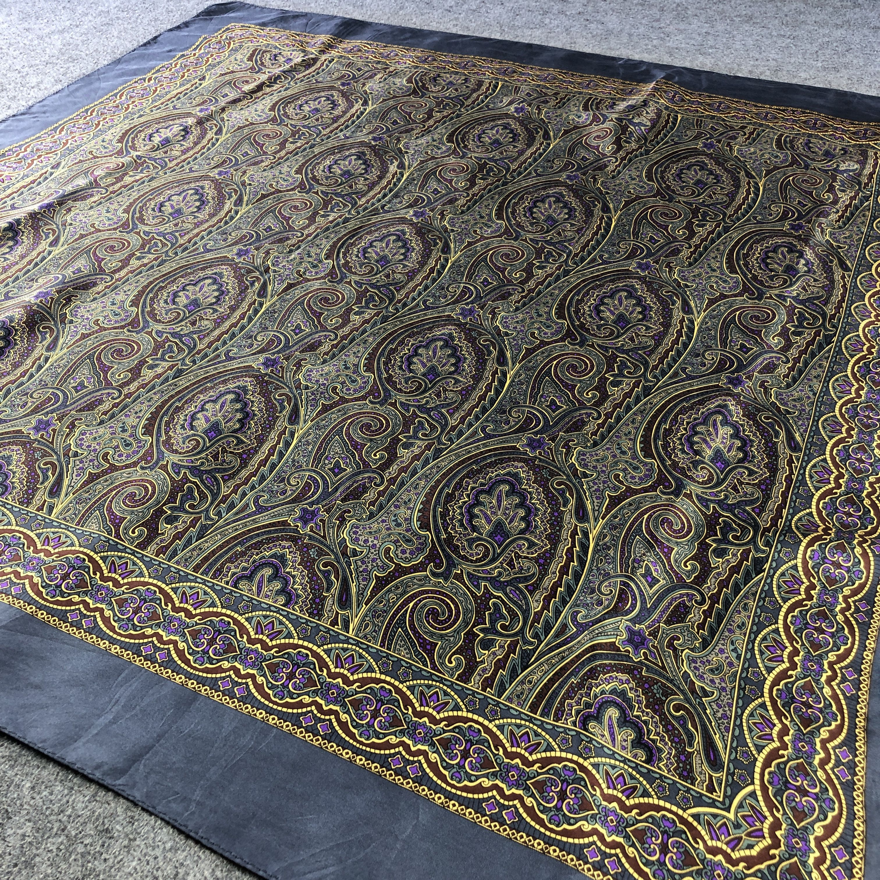 Vintage Vintage Luxury Paisley Silk Scarf M1363 Size ONE SIZE - 3 Thumbnail