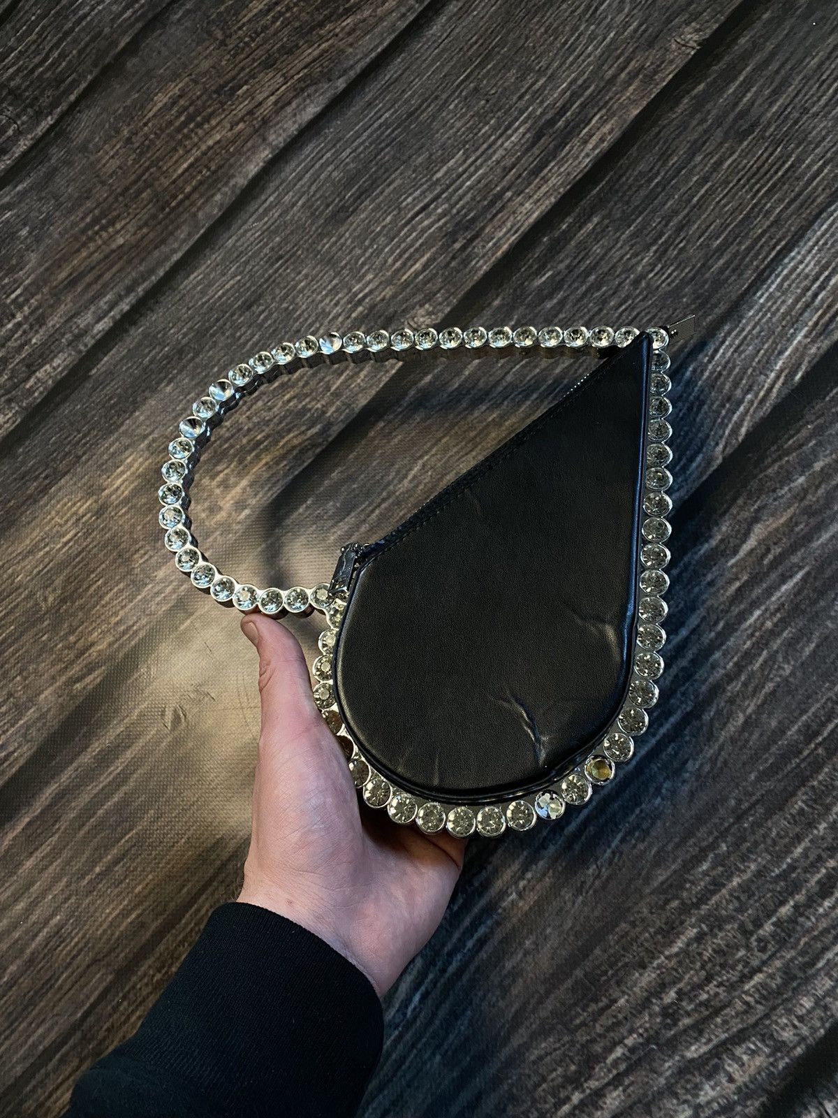 Japanese Brand RARE❗️ HEART-SHAPED BAG WITH SEQUINS AND LEATHER. Size ONE SIZE - 4 Thumbnail