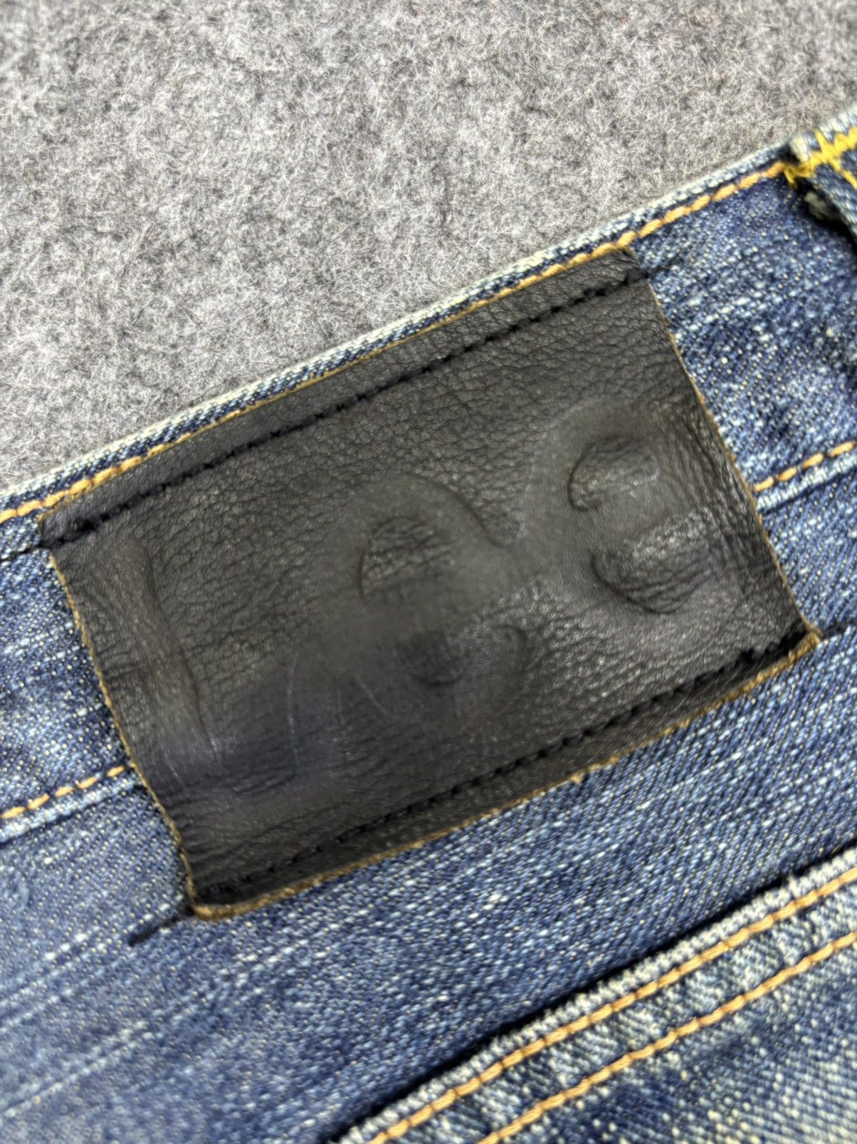 Lee 💥90s Style💥Lee Insane Fades Relaxed Denim F937 Size US 35 - 13 Thumbnail